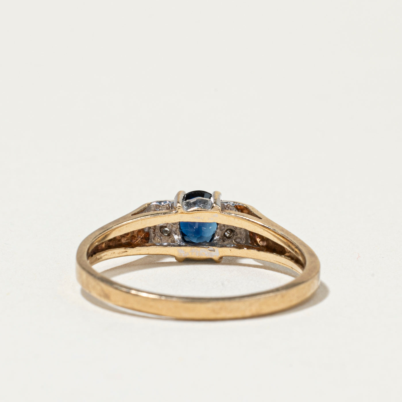 Oval Cut Sapphire & Diamond Accented Ring | SZ 6.75