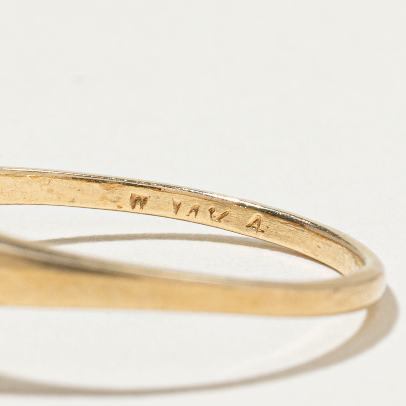 Oval Cut Sapphire & Diamond Petal Halo Ring | SZ 6