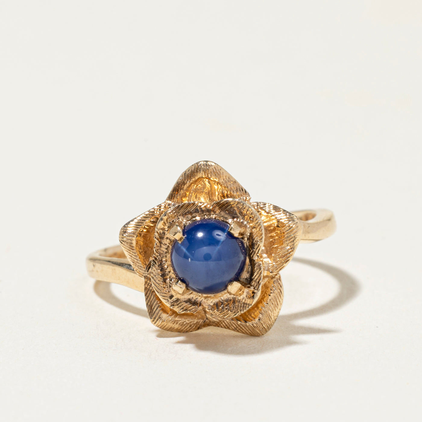 Bague fleur en saphir étoilé synthétique | Taille 4,5