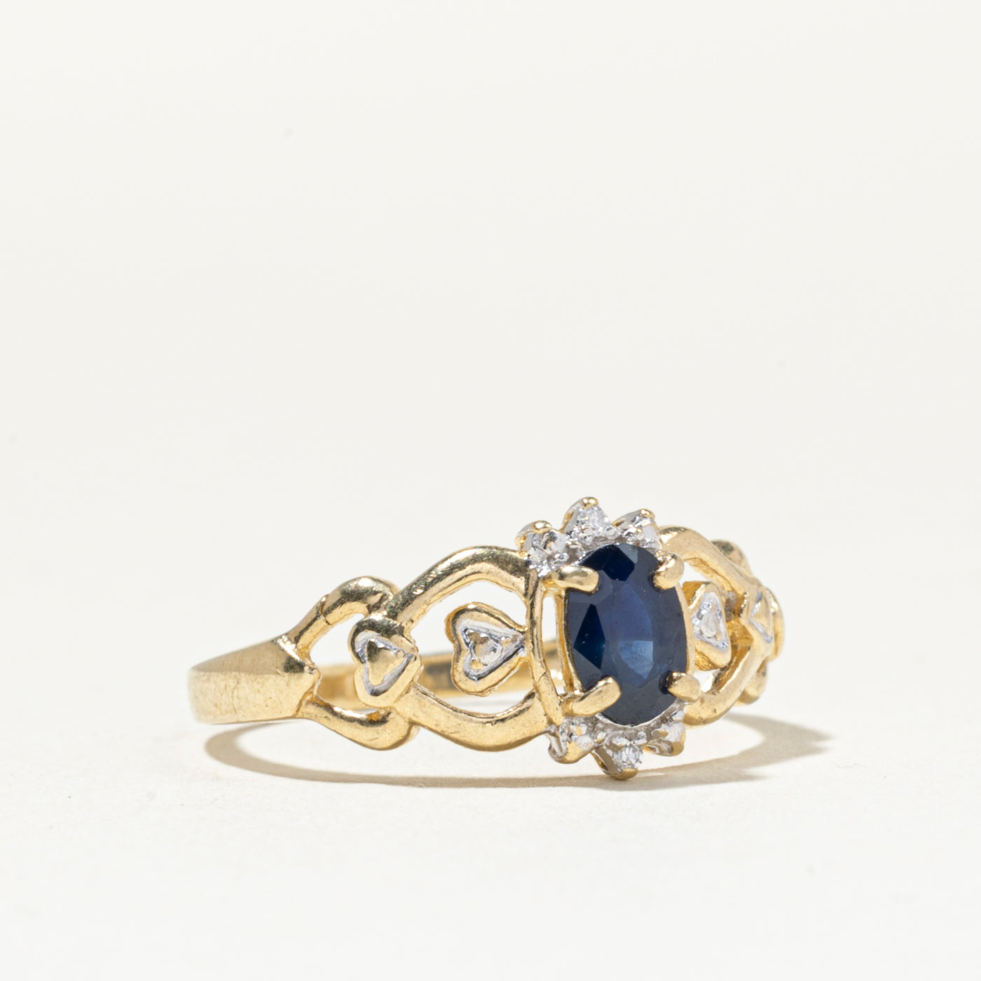 Oval Cut Sapphire & Diamond Heart Accented Ring | SZ 6