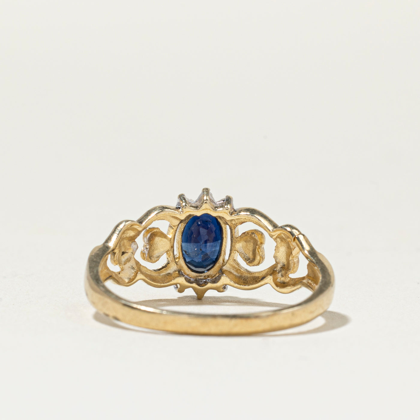 Oval Cut Sapphire & Diamond Heart Accented Ring | SZ 6