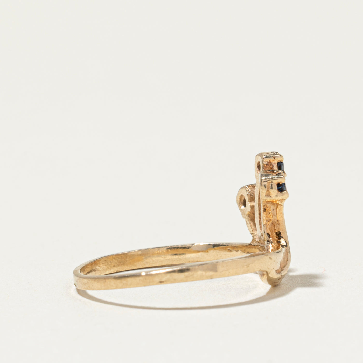 Three Stone Sapphire Wave Ring | SZ 4.25