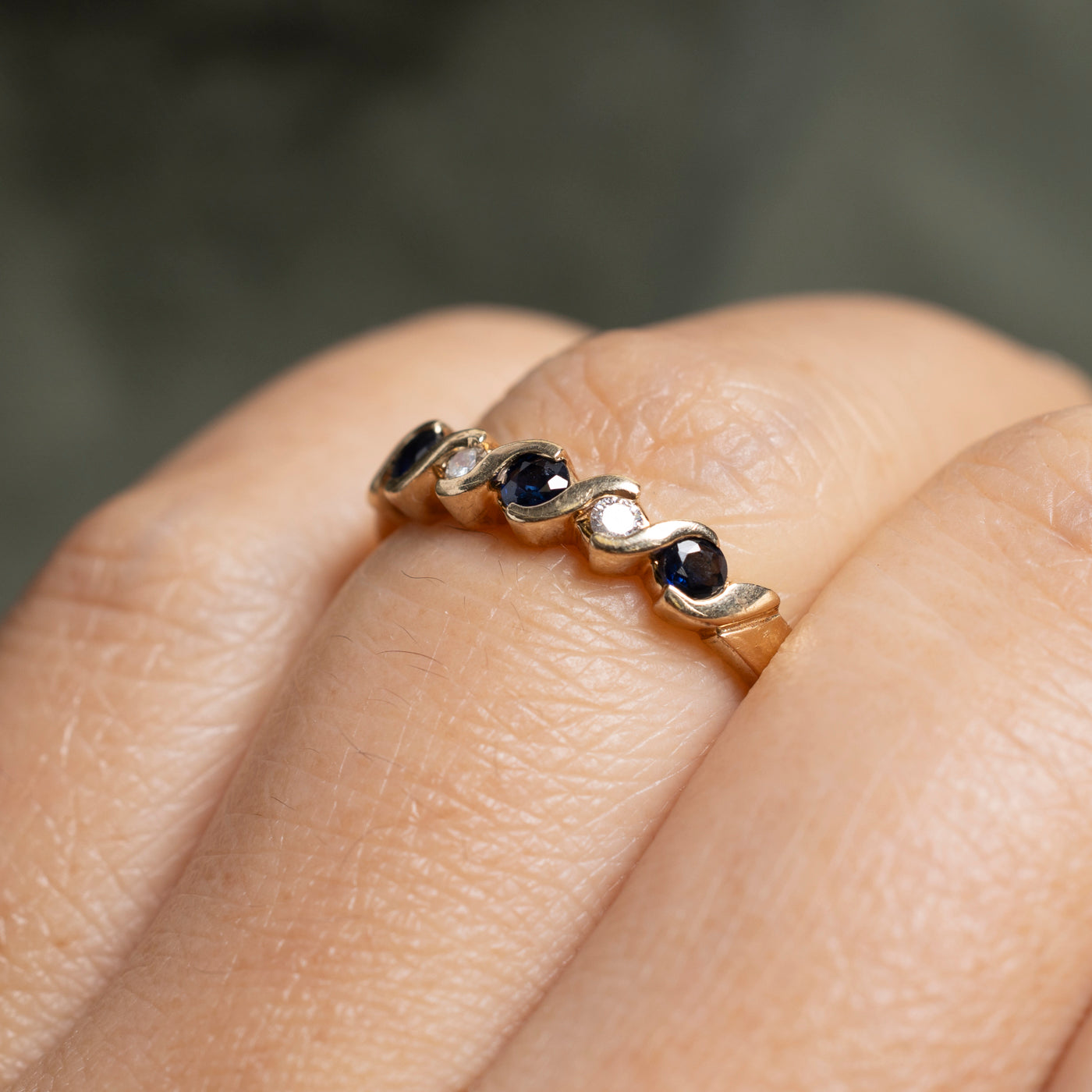 Five Stone Sapphire & Diamond Wave Band | SZ 6