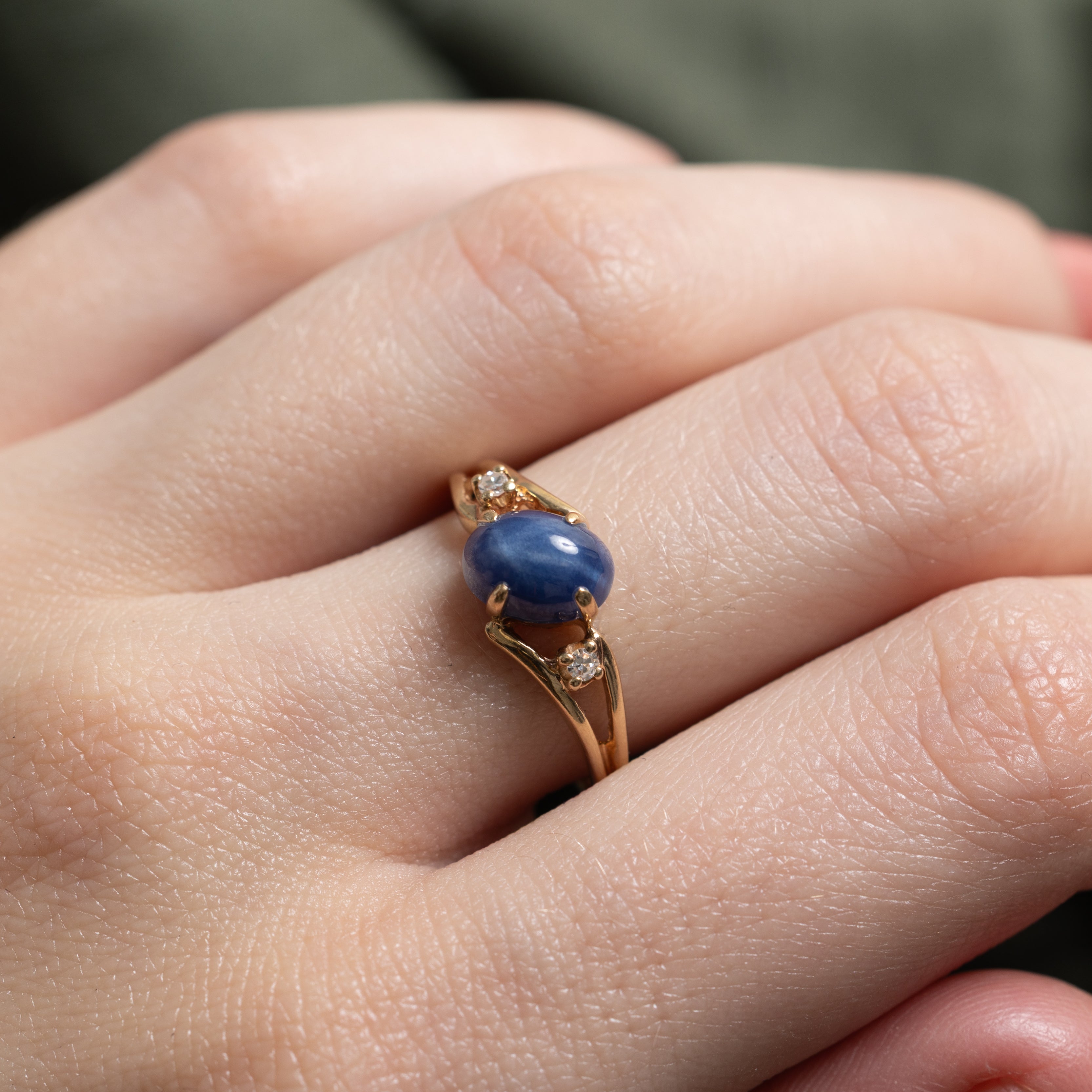 Cabochon Synthetic Star Sapphire & Natural Diamond Ring | SZ 8.25