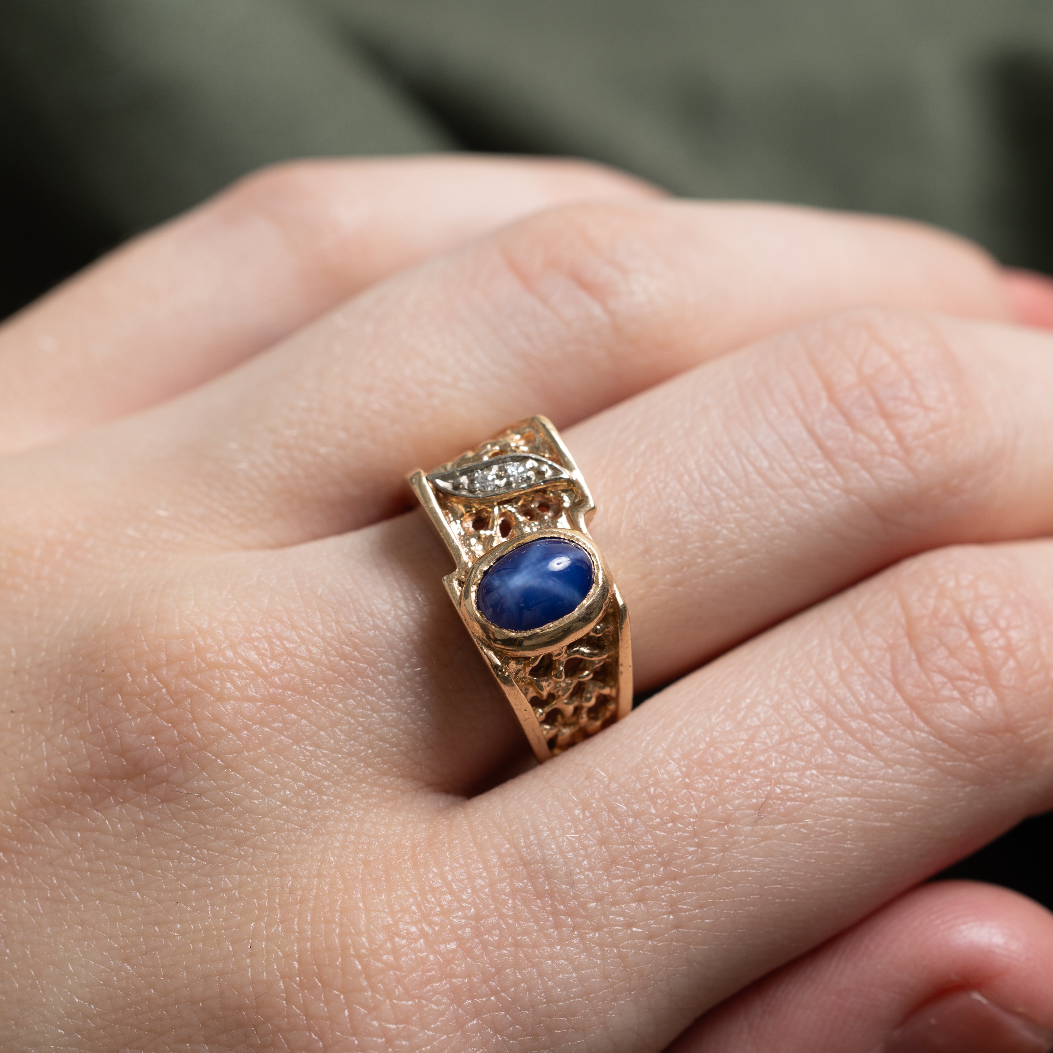 Cabochon Synthetic Star Sapphire & Natural Diamond Textured Ring | SZ 7.75