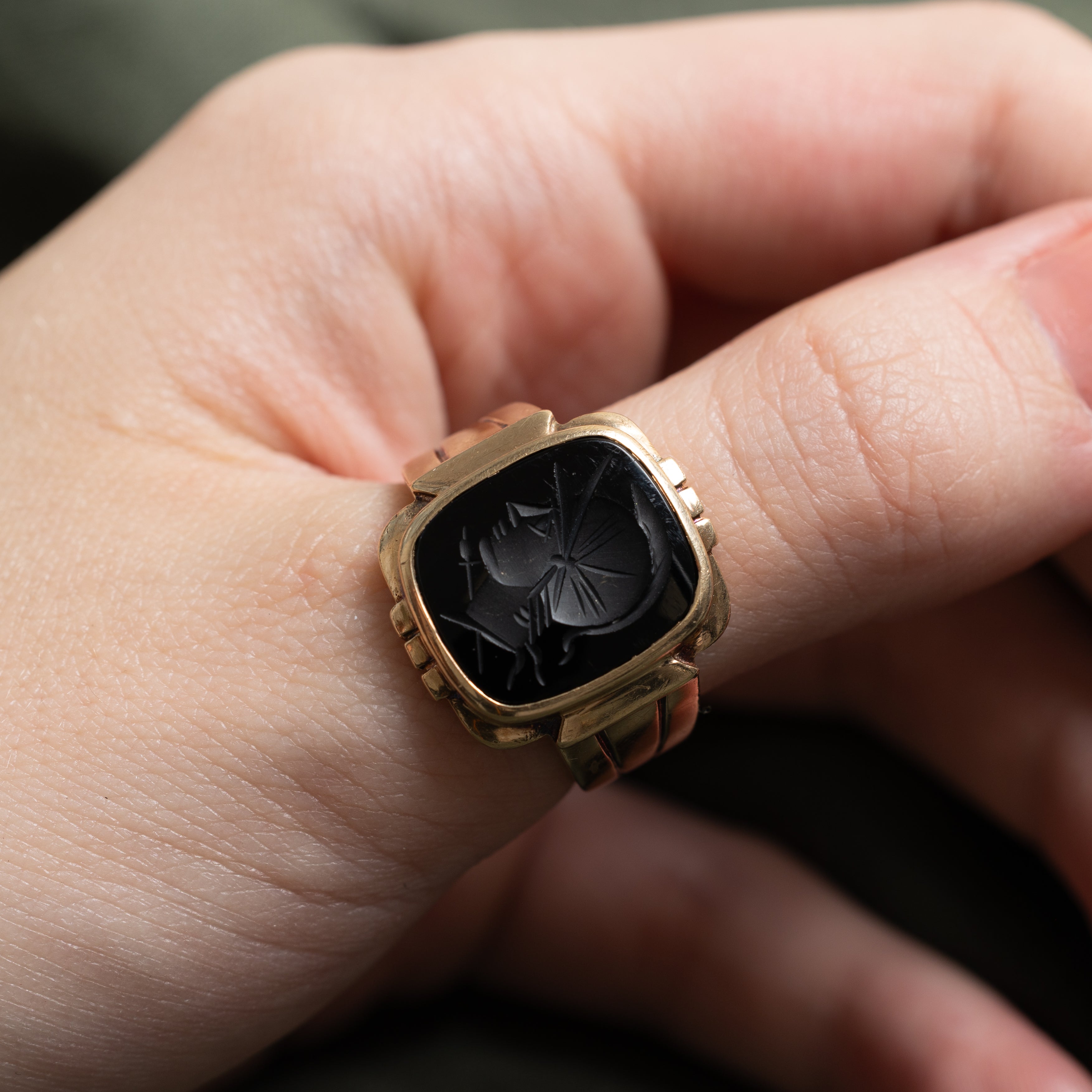 Onyx Intaglio Signet Ring | SZ 10.5