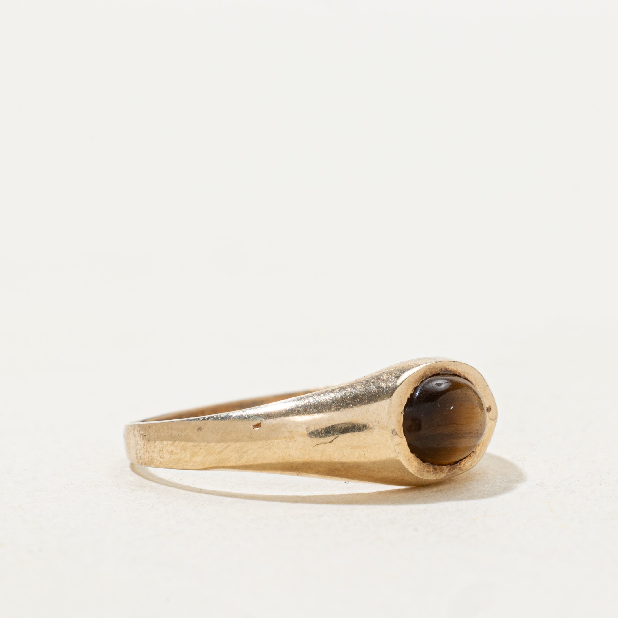 Bague dôme œil de tigre cabochon est-ouest | Taille 5,25