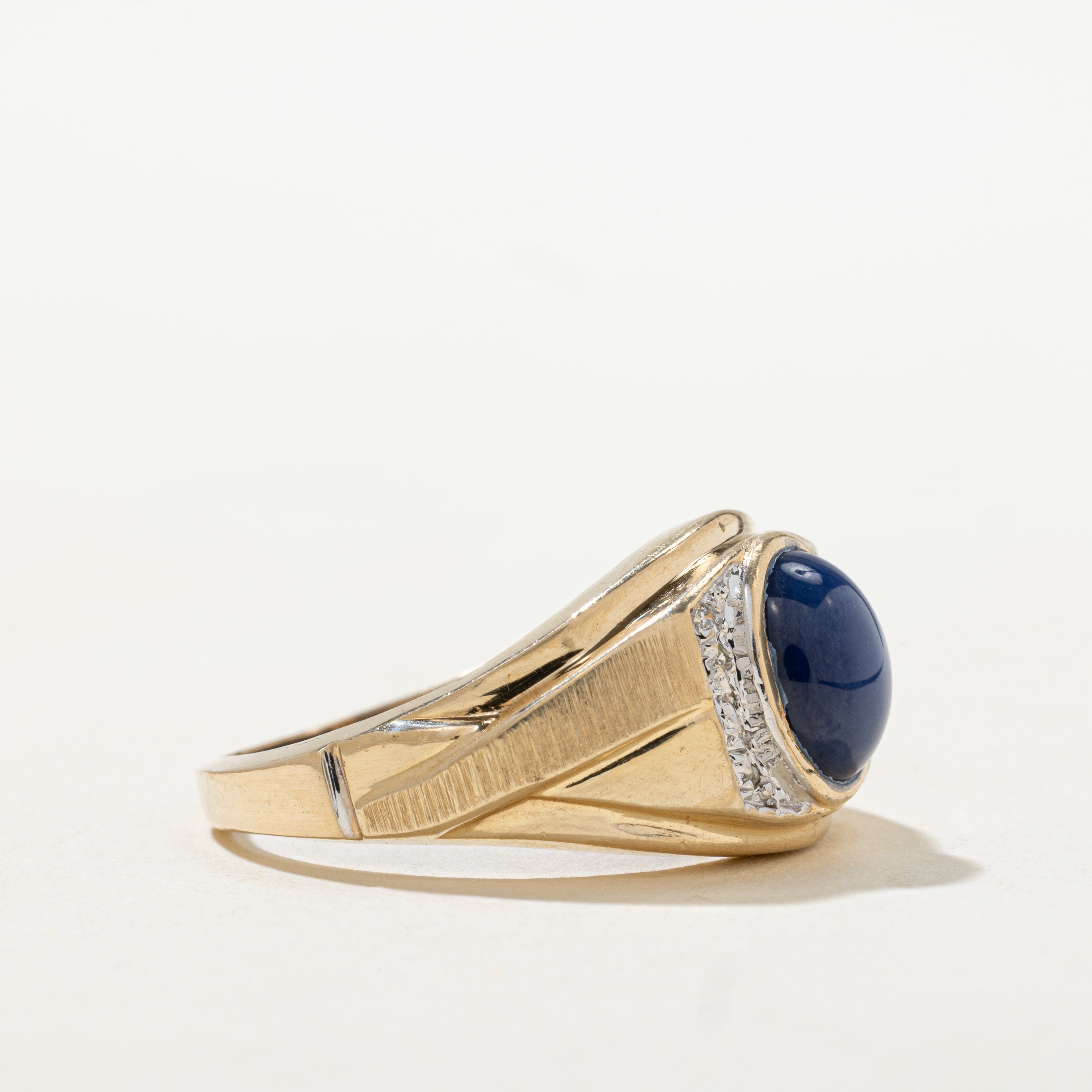 Cabochon Synthetic Star Sapphire & Natural Diamond Ring | SZ 10