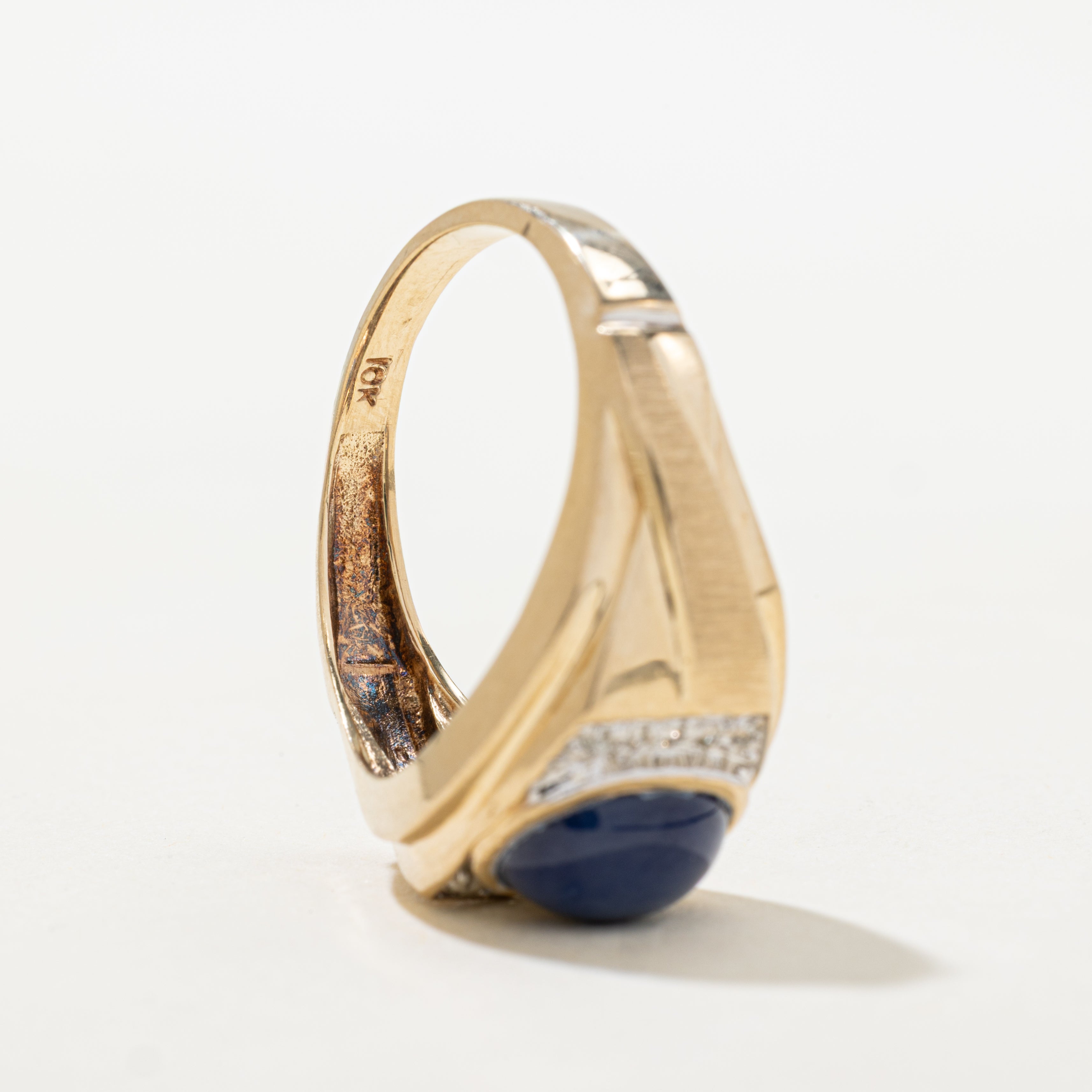 Cabochon Synthetic Star Sapphire & Natural Diamond Ring | SZ 10