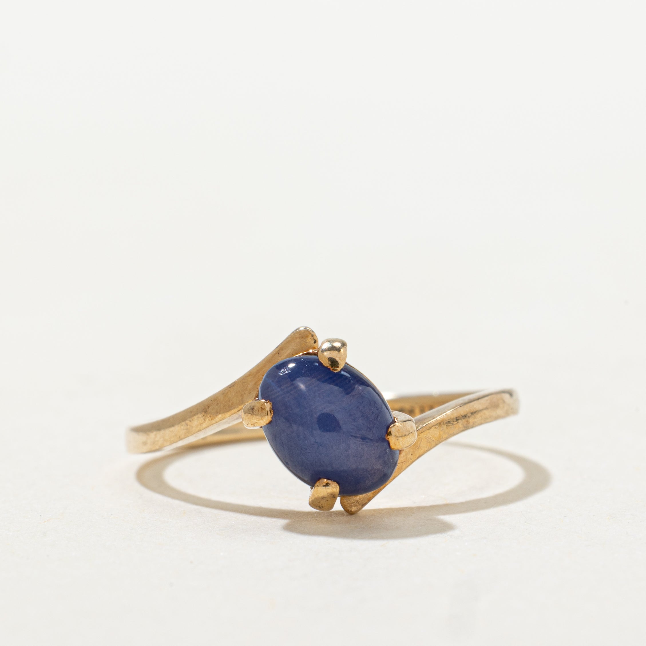 Cabochon Synthetic Star Sapphire Bypass Ring | SZ 5