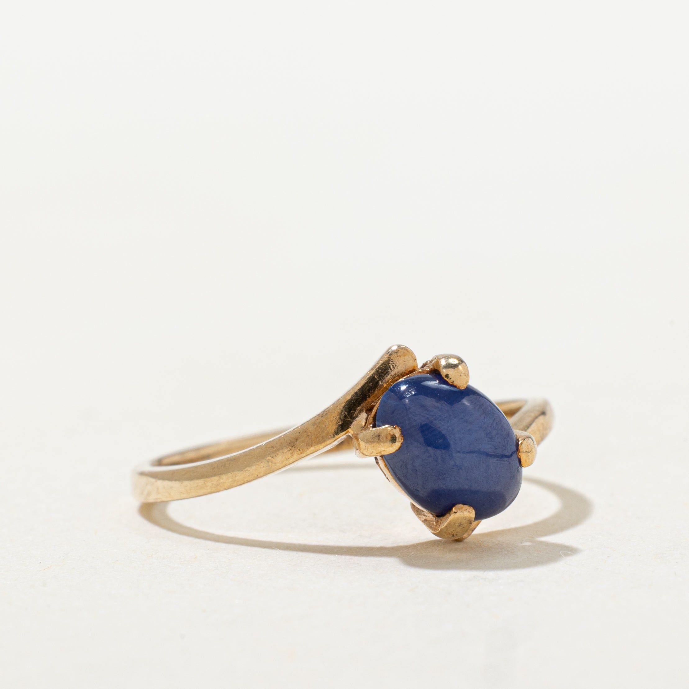 Cabochon Synthetic Star Sapphire Bypass Ring | SZ 5