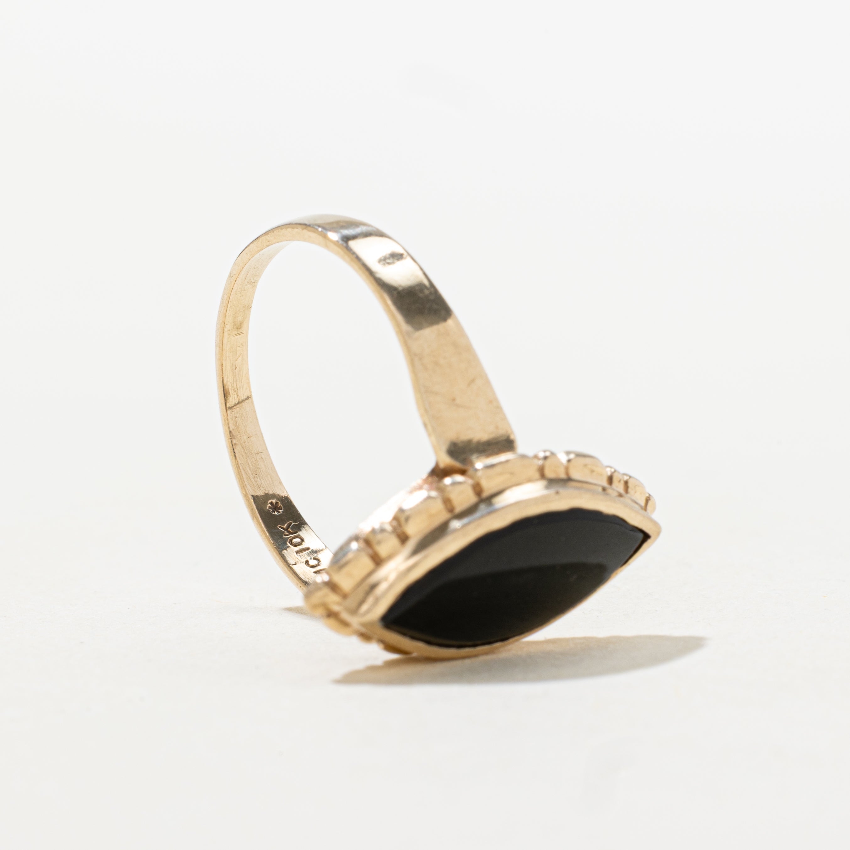 Cabochon Onyx Textured Navette Ring | SZ 7