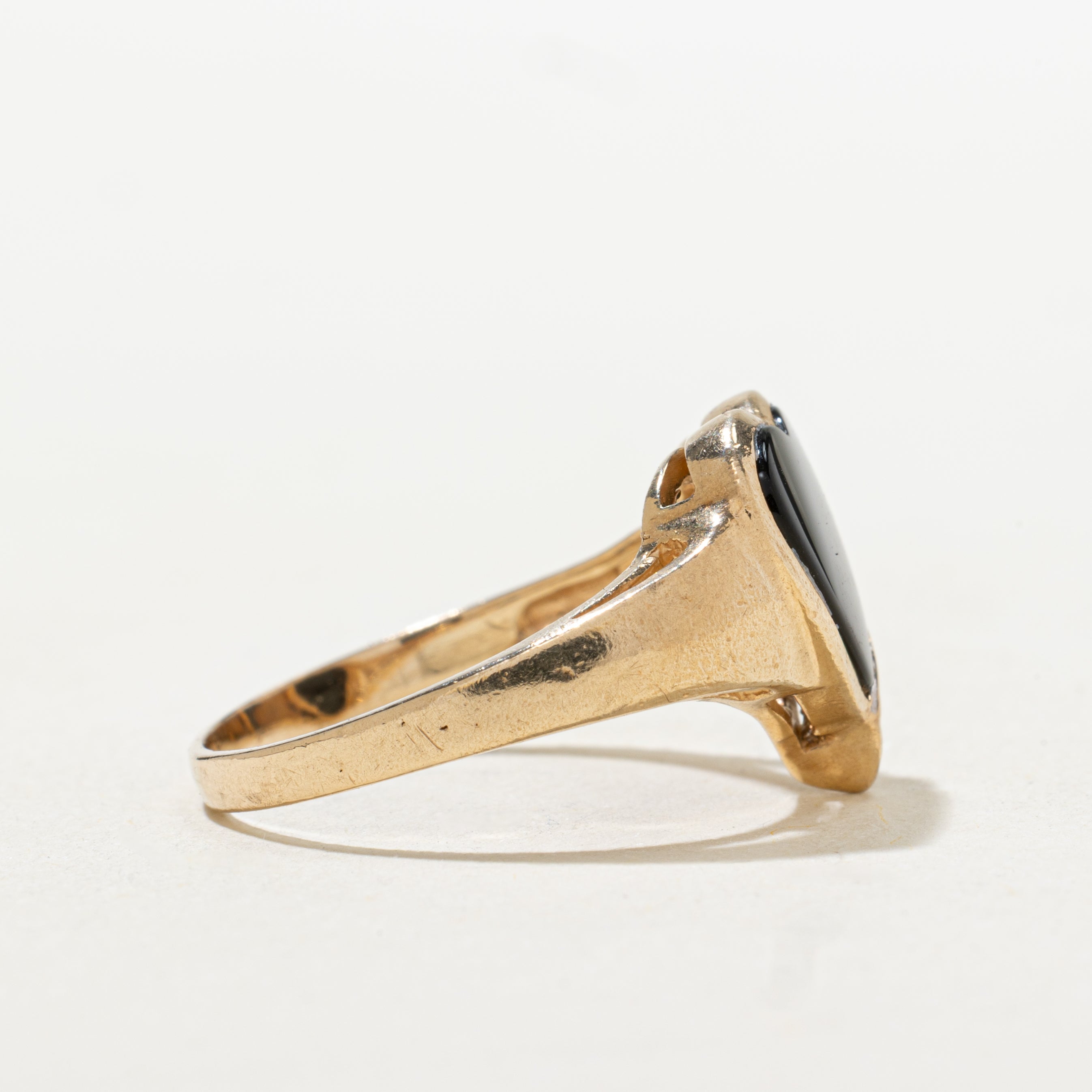 Onyx & Diamond Heart Grooved Signet Ring | SZ 7.75