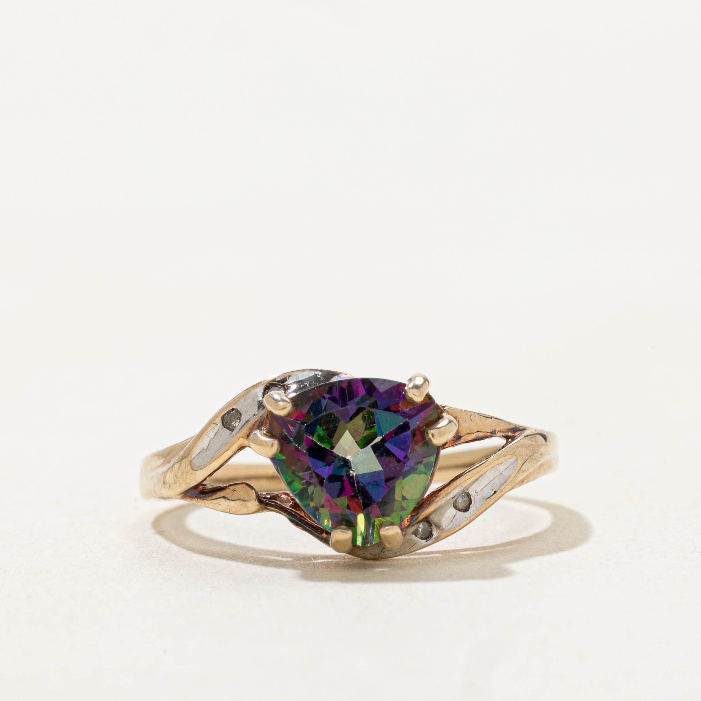 Bague en topaze mystique taille trillion et diamants | Taille 3,5