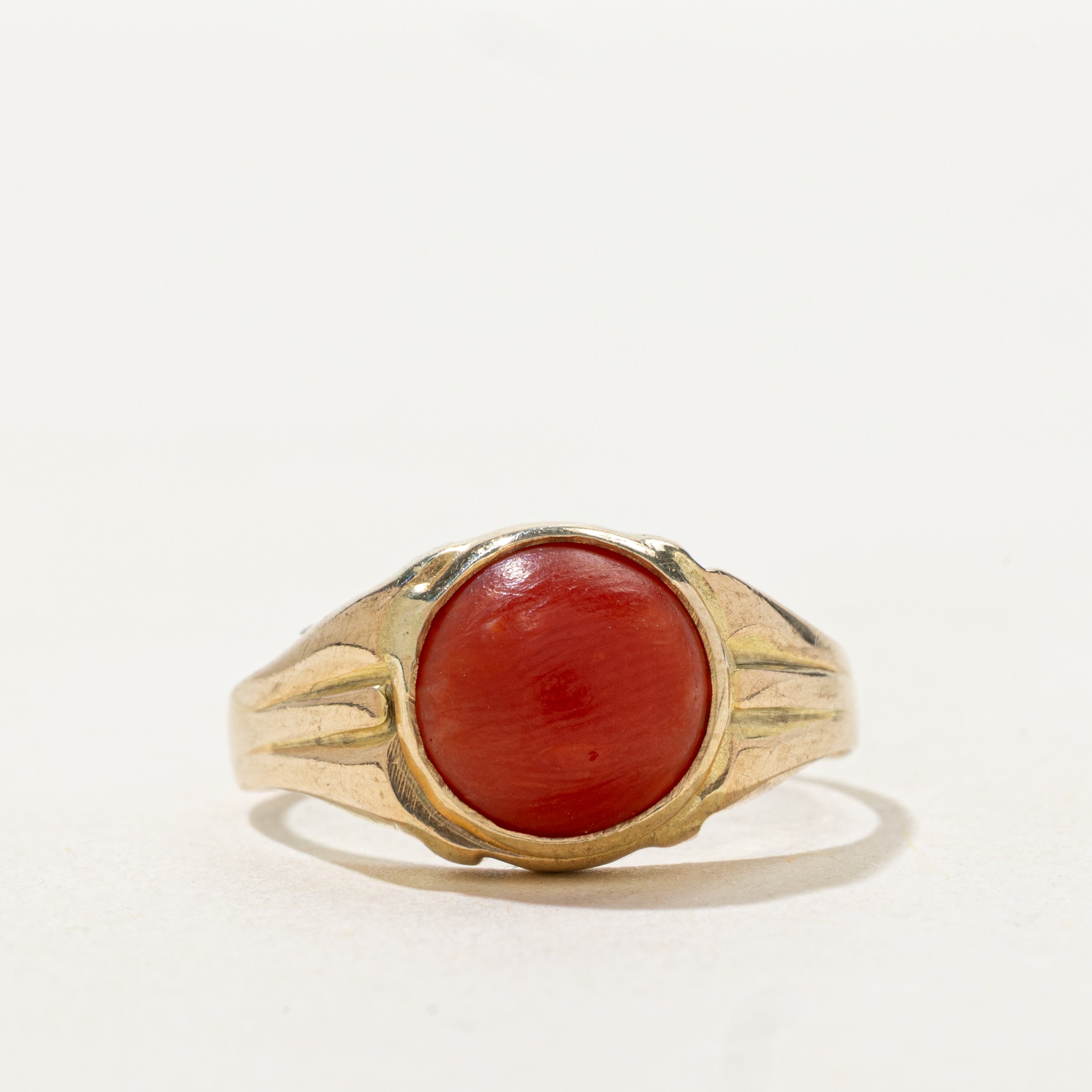 Bezel Set Coral Grooved Ring | SZ 7