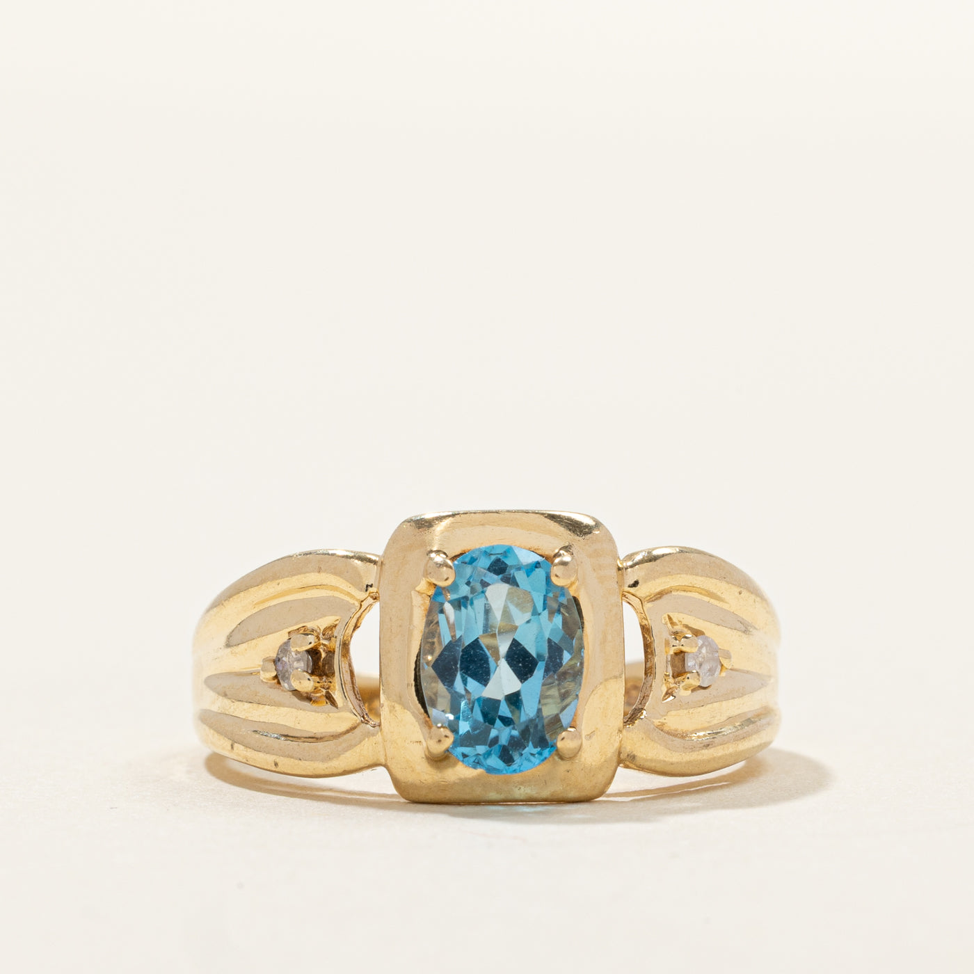 Oval Cut Topaz & Diamond Chunky Ring | 0.81ct, 0.02ct | SZ 5