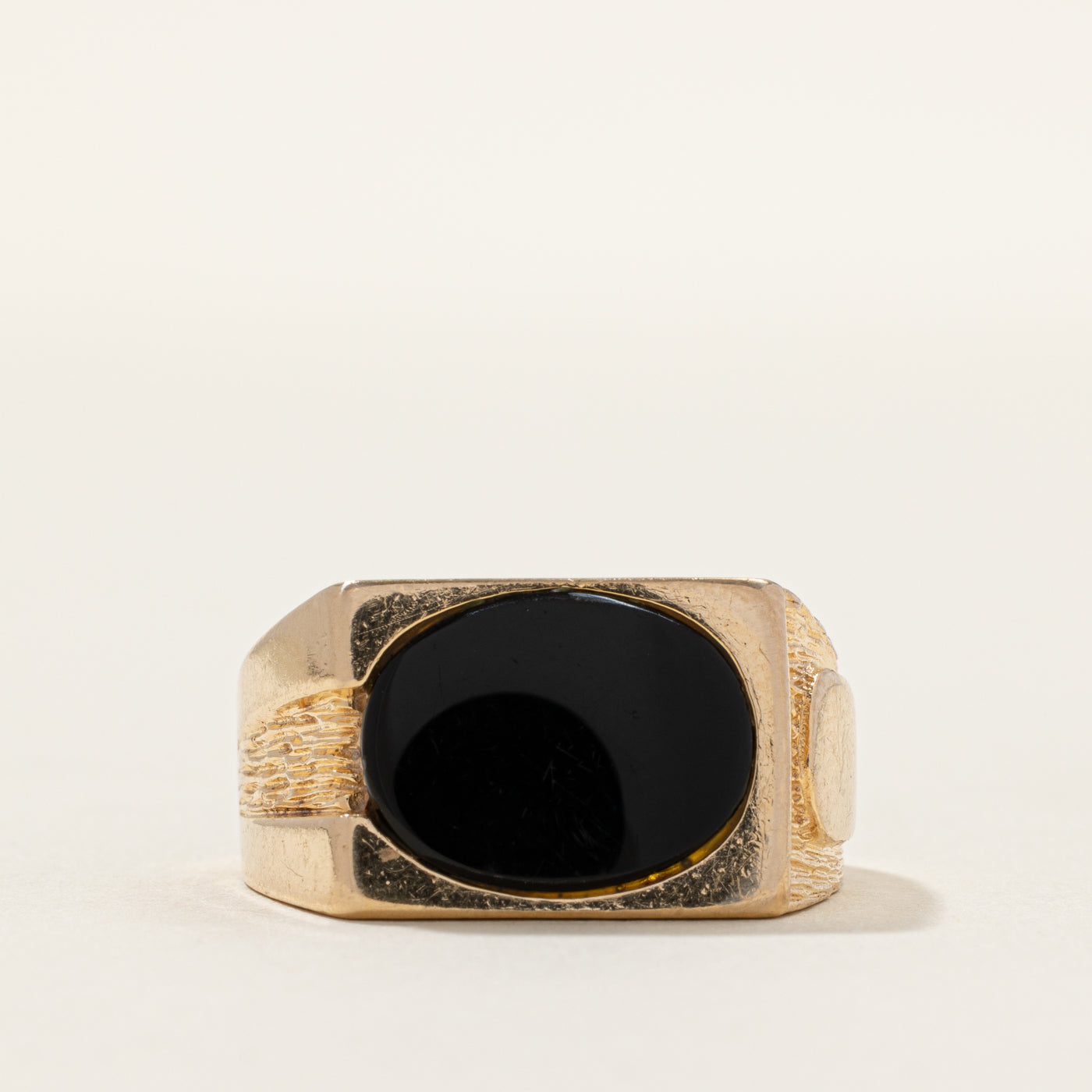 East West Oval Cut Onyx Signet Ring | SZ 9