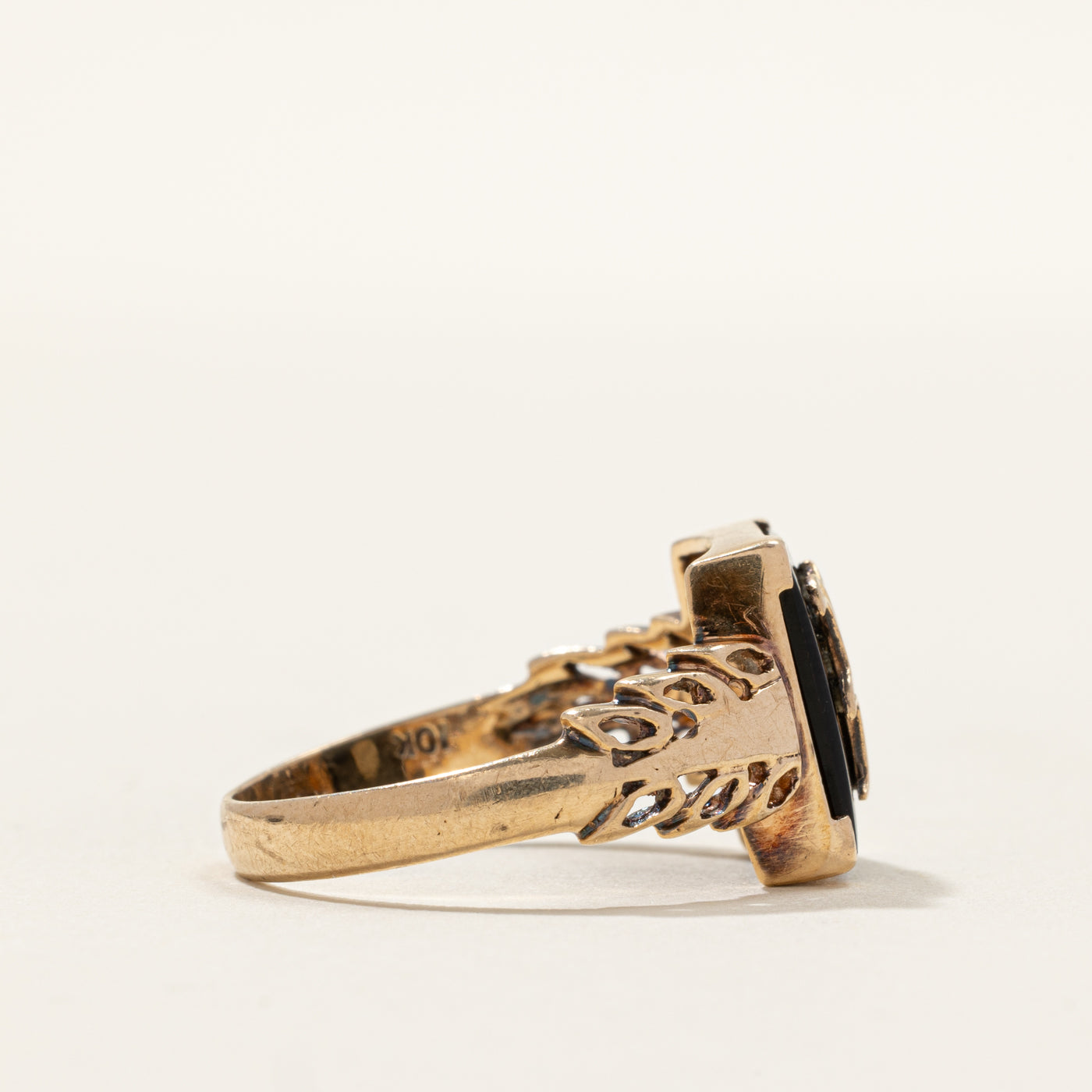 Onyx Letter "P" Initial Textured Signet Ring | SZ 9.5