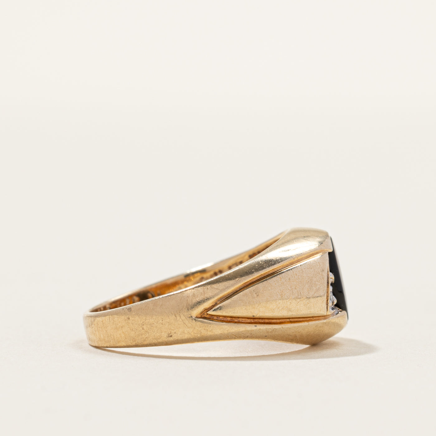 Oval Onyx & Diamond Dome Ring | 0.01ctw | SZ 8