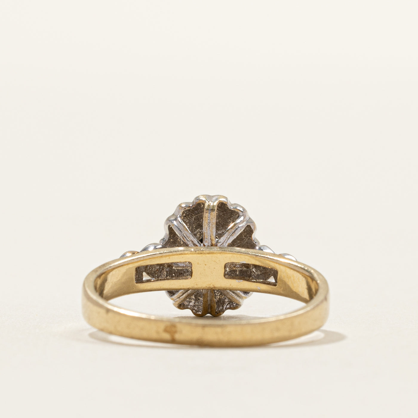 Vintage Oval Cut Sapphire & Diamond Halo Ring | 0.04ctw | SZ 6.5
