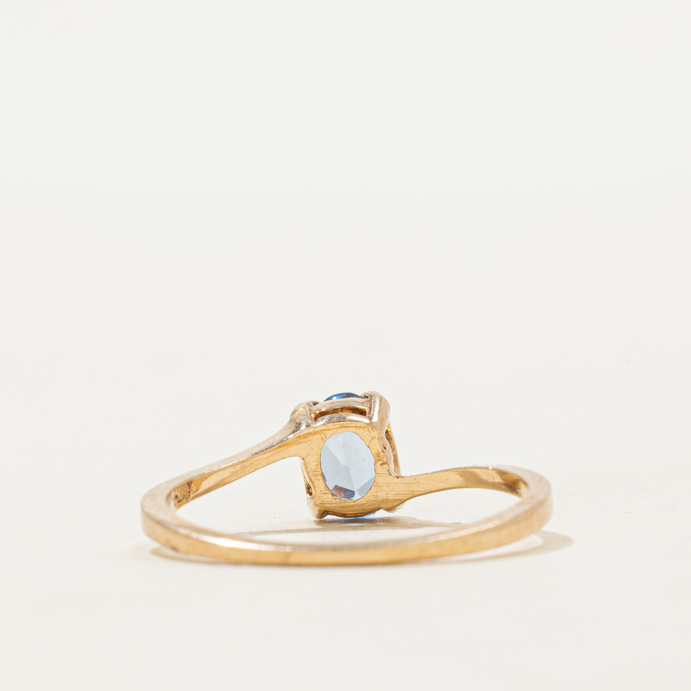 Basket Set Synthetic Spinel Bypass Ring | SZ 6