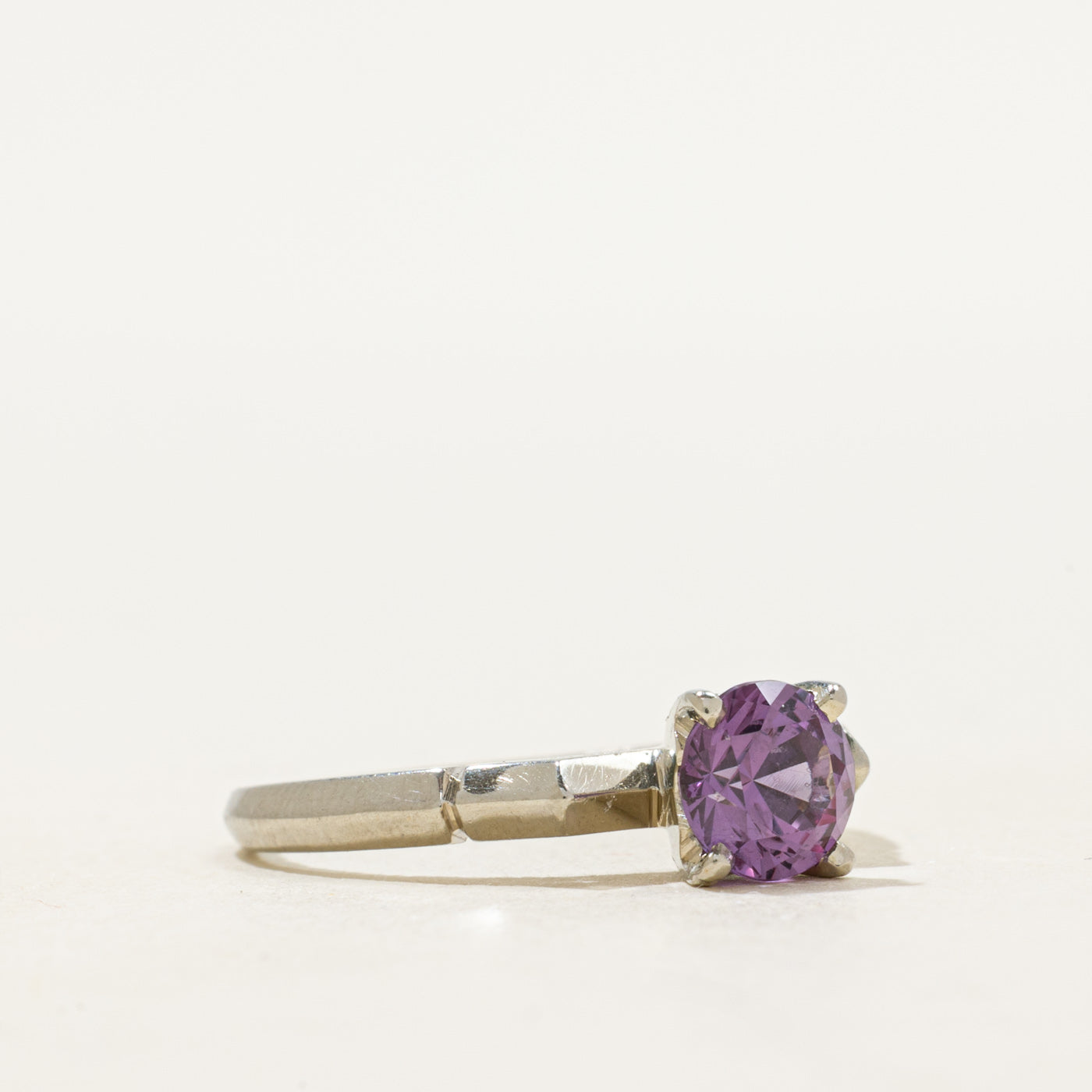 18k Solitaire Synthetic Sapphire Ring | SZ 7.5