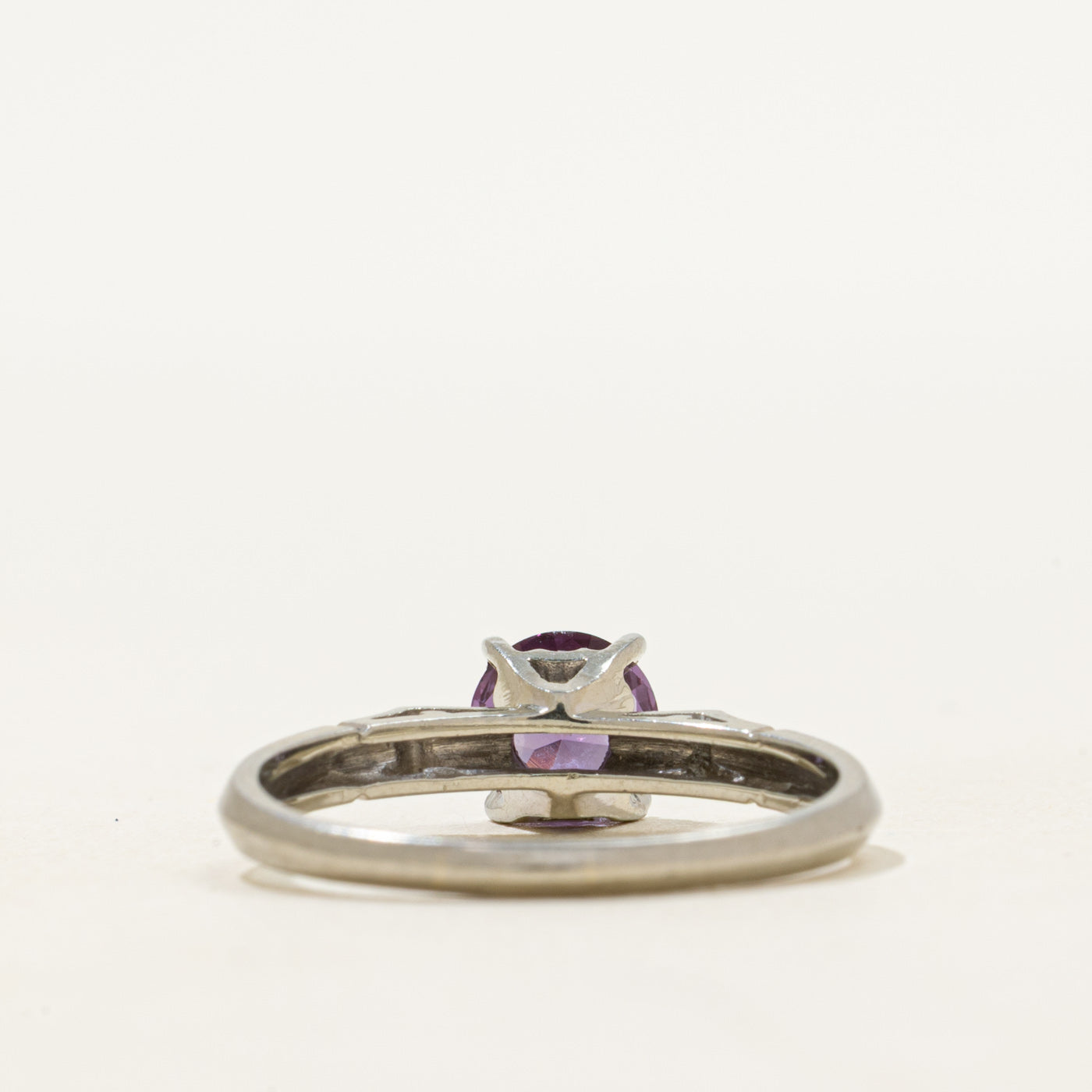 18k Solitaire Synthetic Sapphire Ring | SZ 7.5