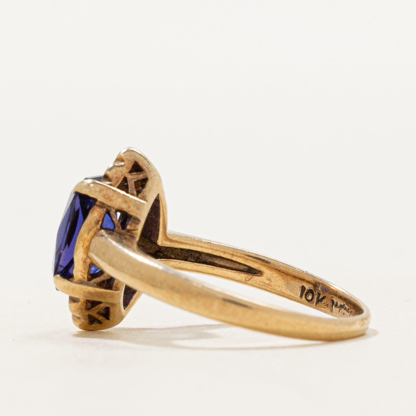 Solitaire Oval Cut Synthetic Sapphire Ring | SZ 5