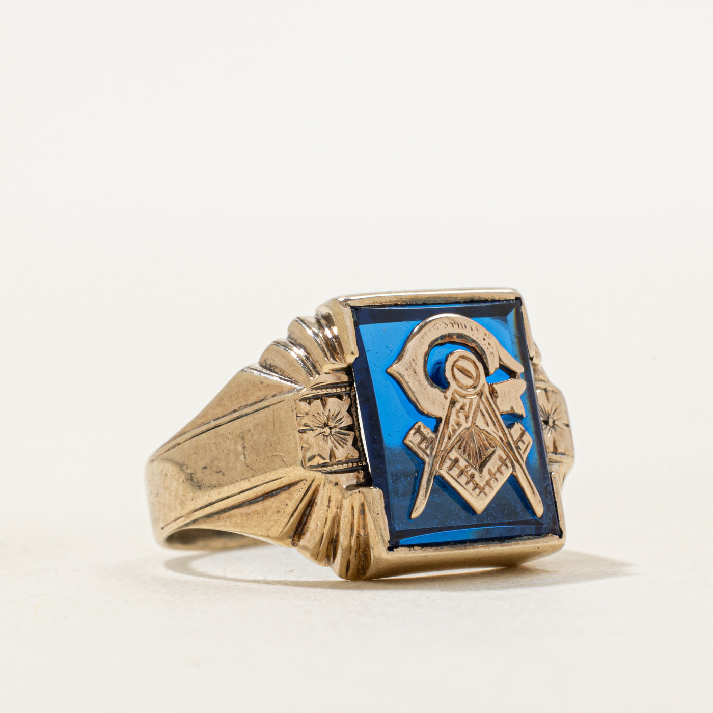 Synthetic Sapphire Free Masons Crest Ring | SZ 6.25