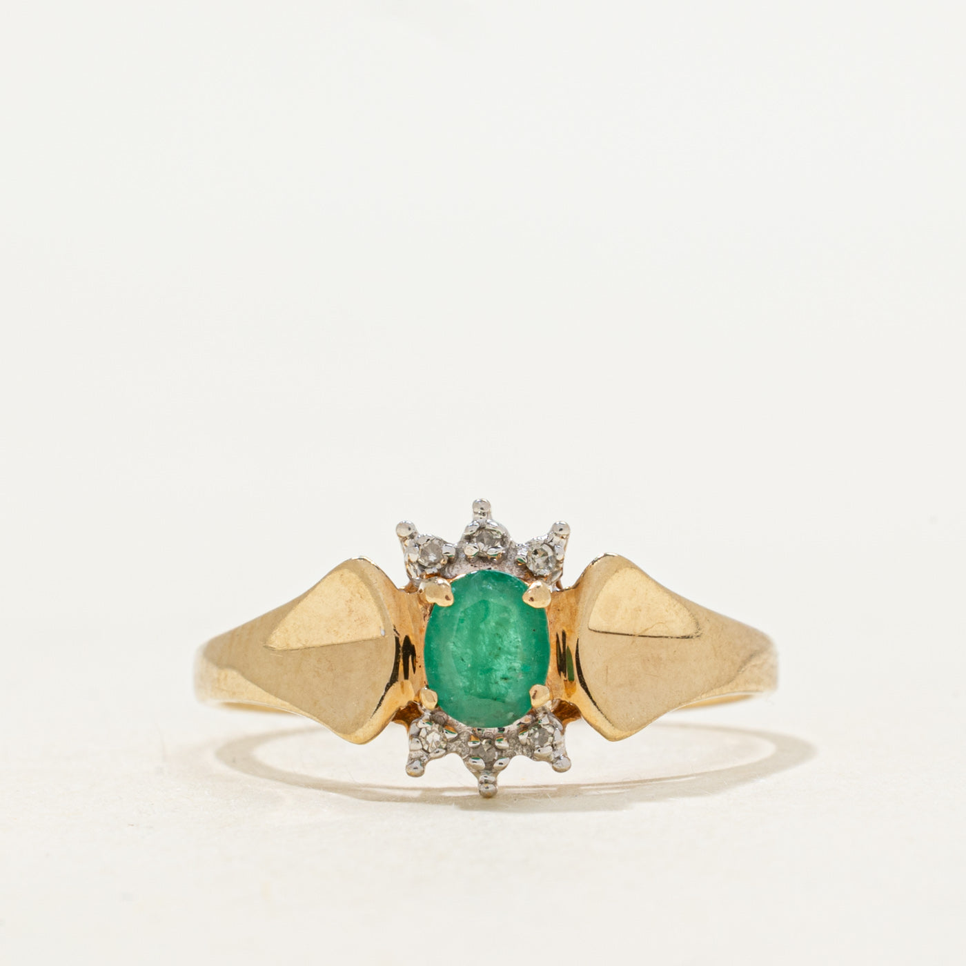 Oval Cut Diamond & Emerald Petal Ring | SZ 7