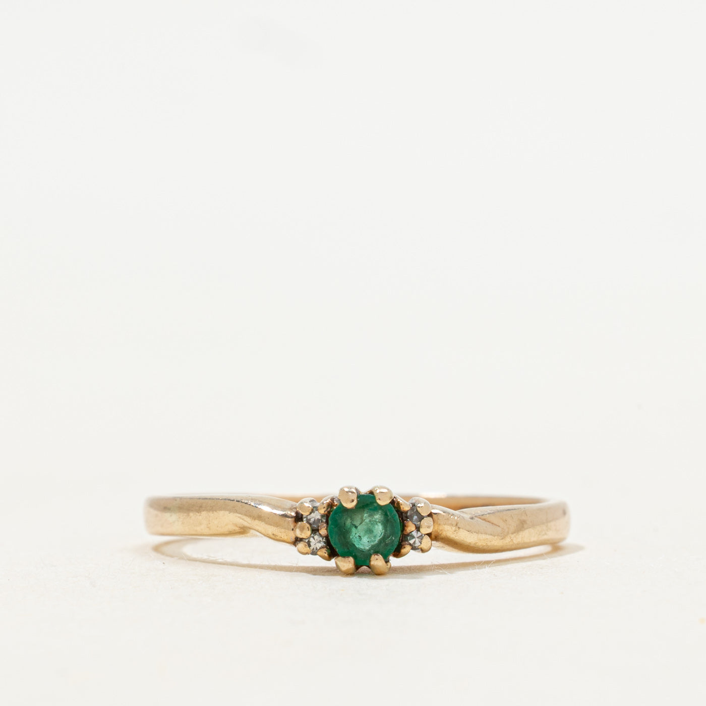 Emerald & Diamond Petite Ring | SZ 8.75