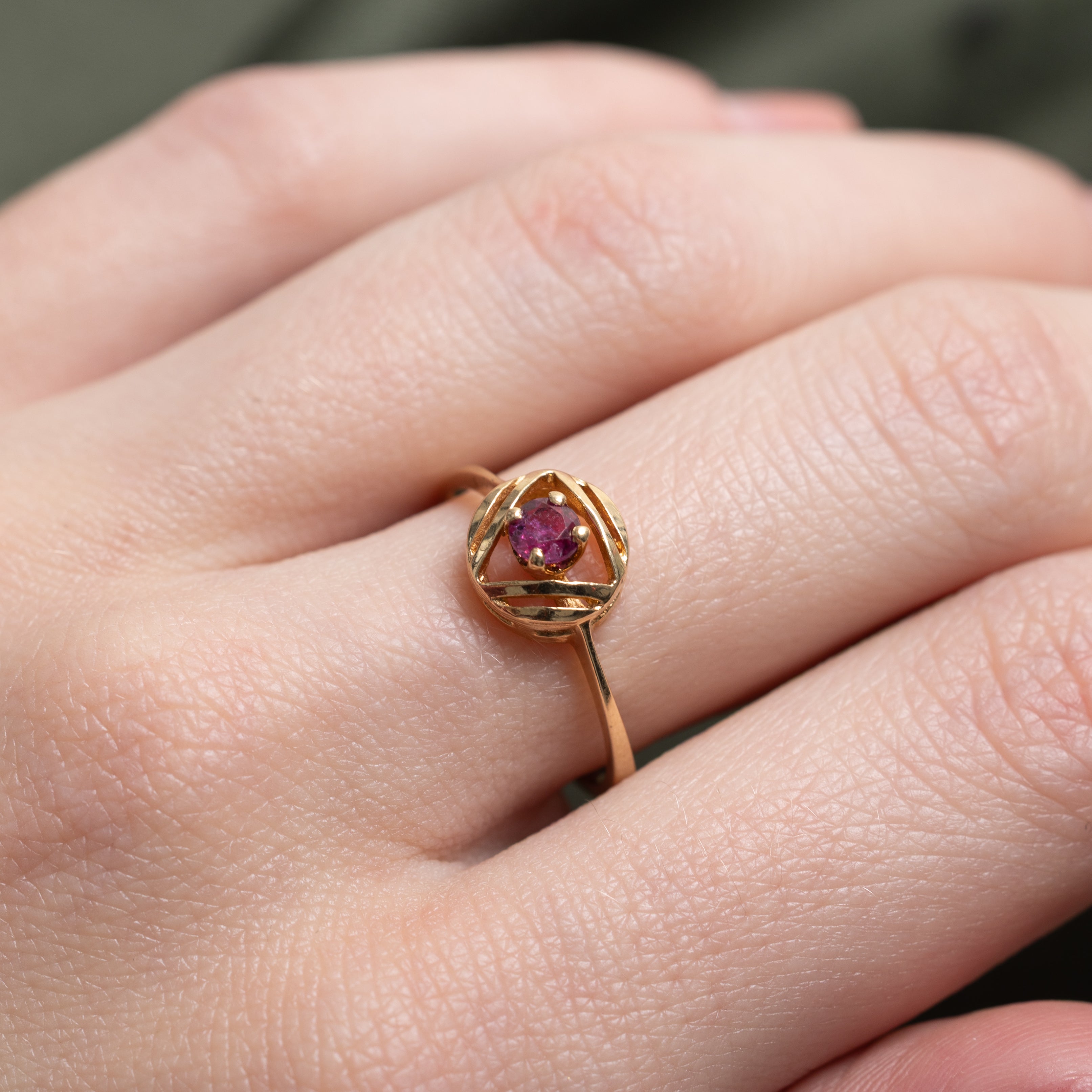 Ruby Openwork Ring | SZ 6.75