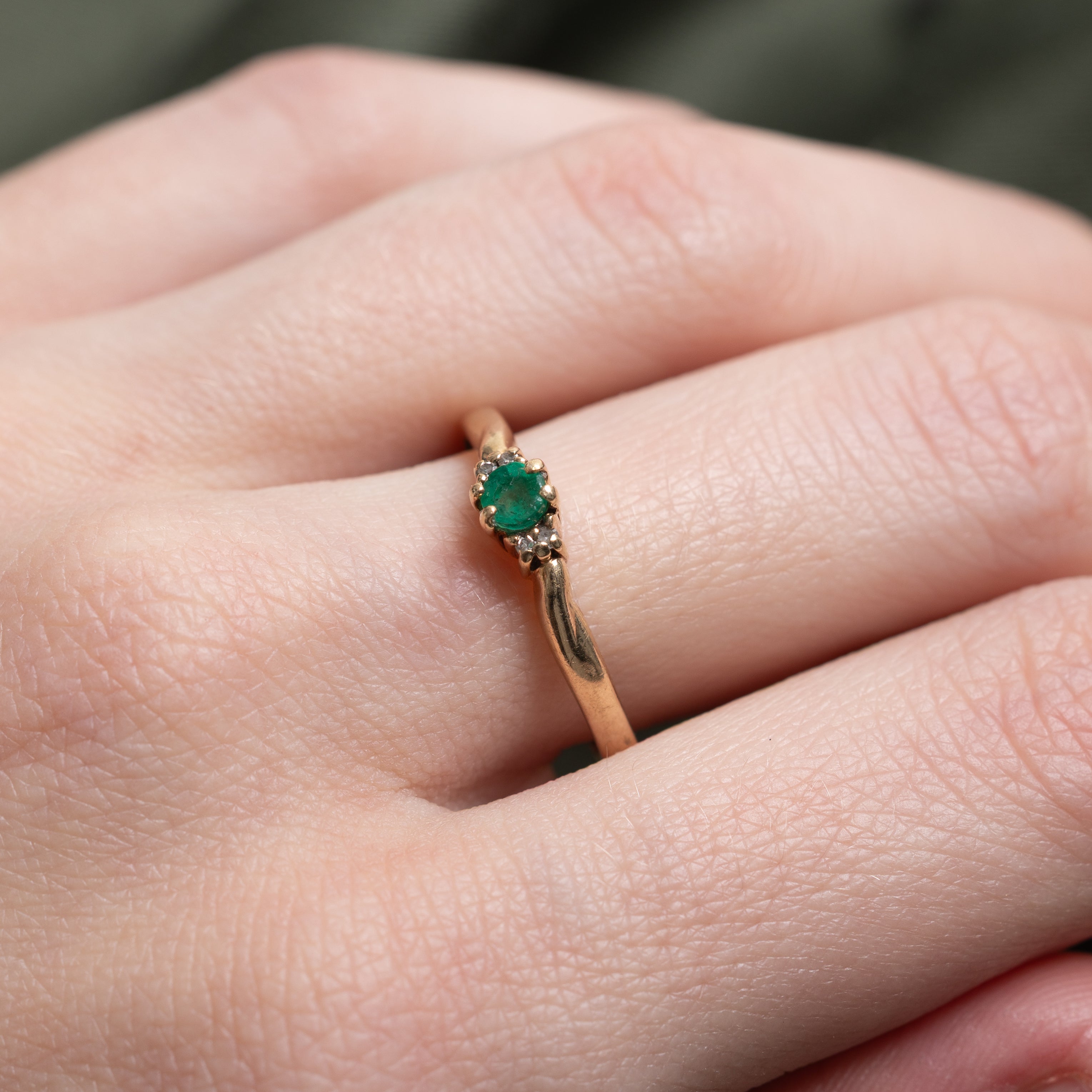 Emerald & Diamond Petite Ring | SZ 8.75
