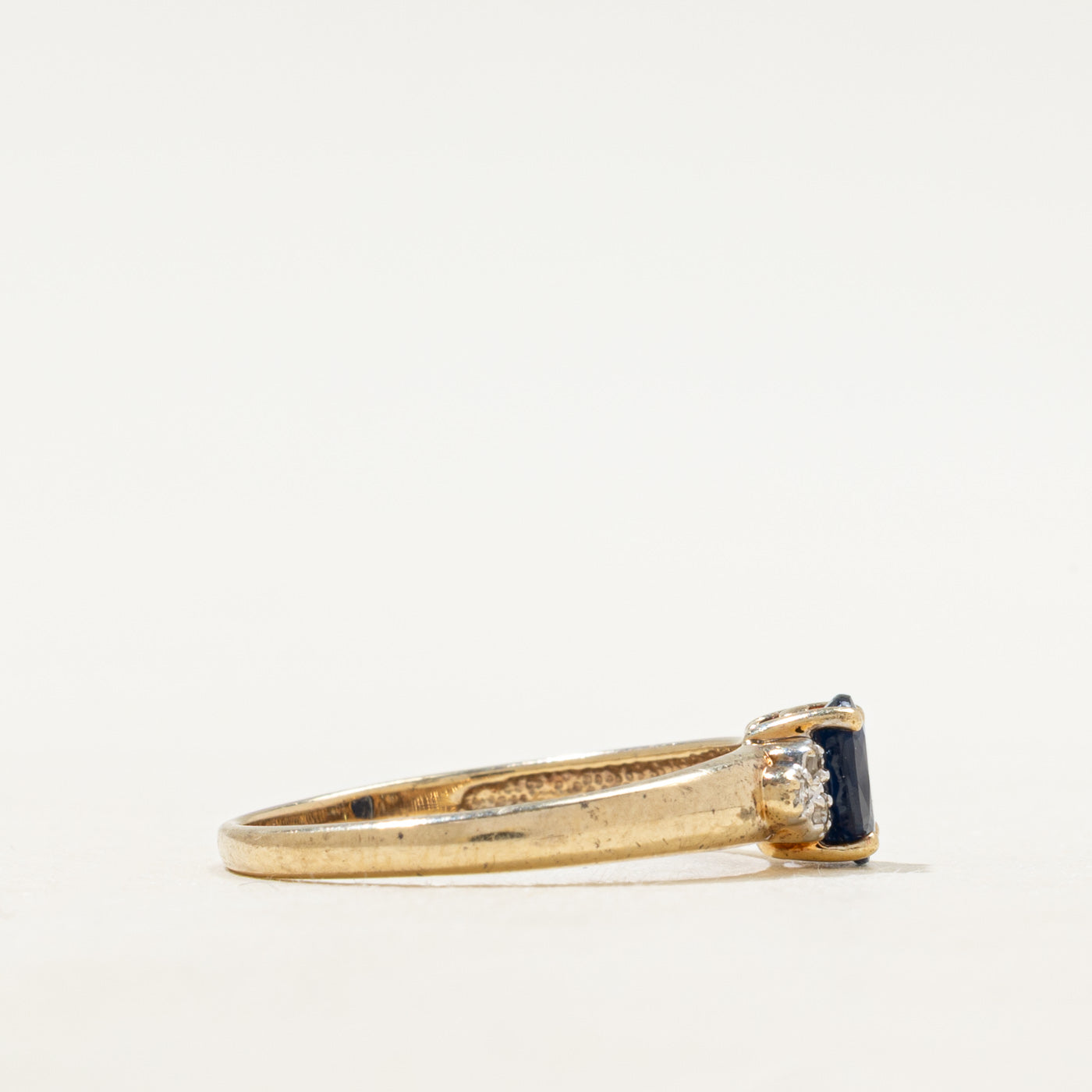 Oval Cut Sapphire & Diamond Accented Ring | SZ 6.75