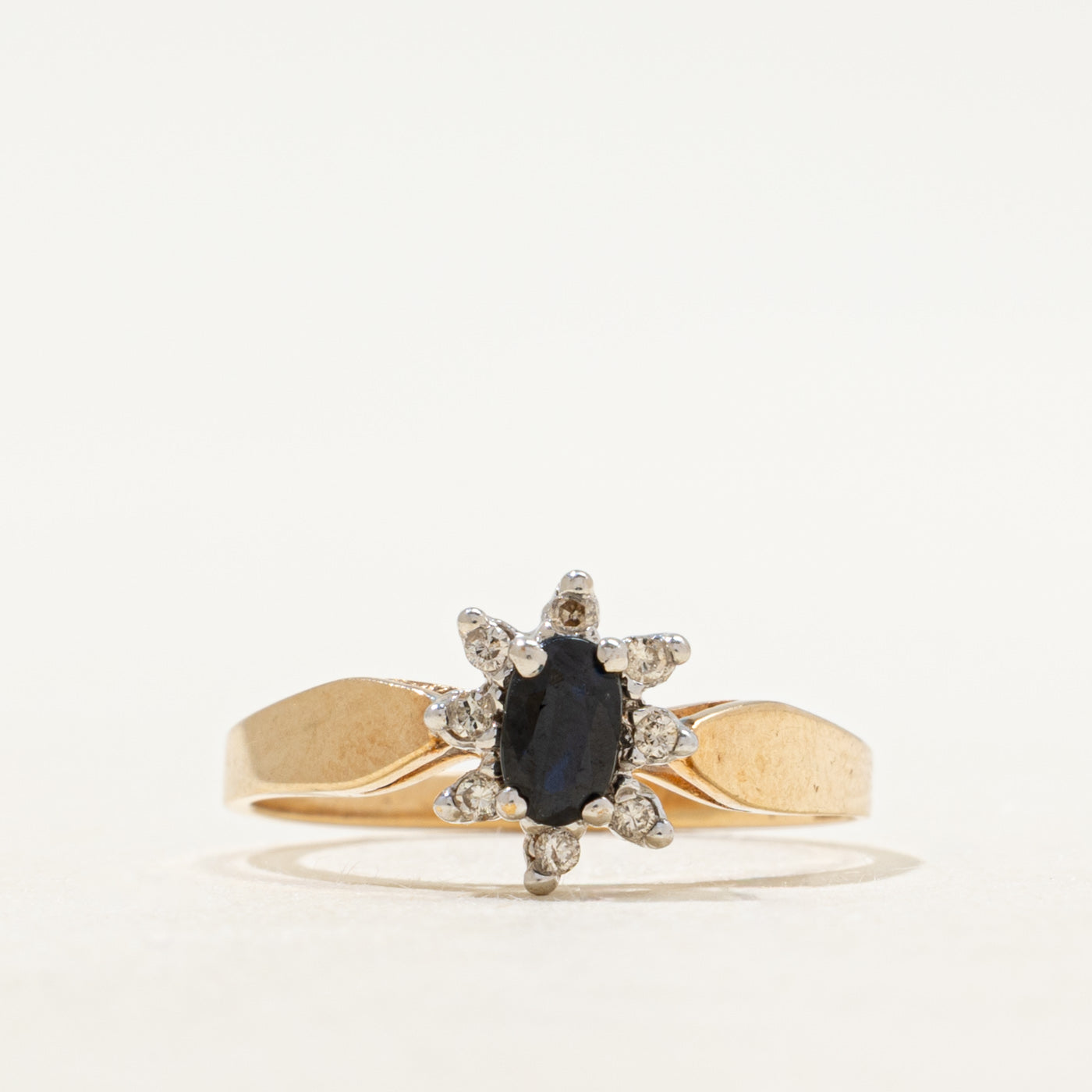 Oval Cut Sapphire & Diamond Petal Ring | SZ 5.75