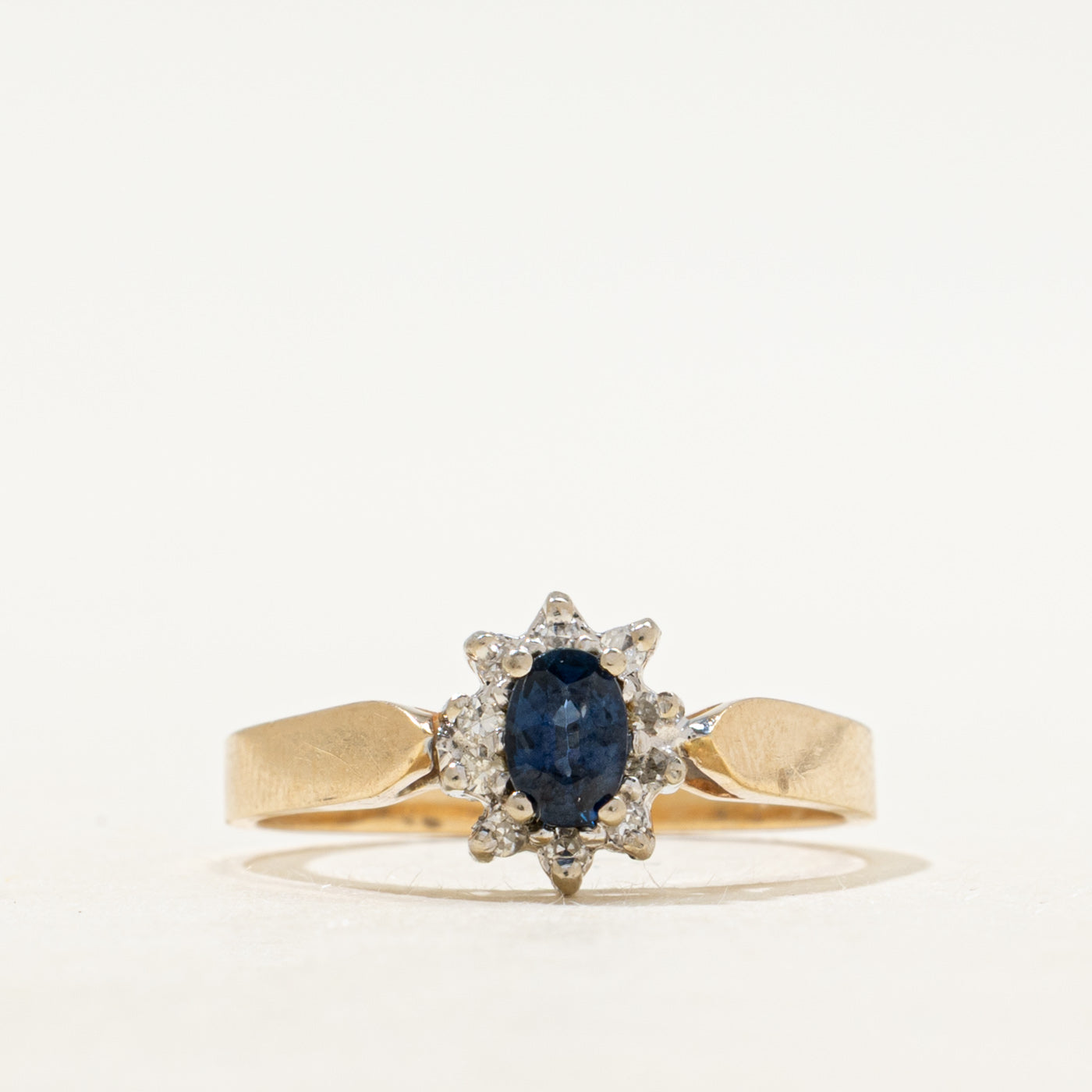 Oval Cut Sapphire & Diamond Petal Ring | SZ 5.75