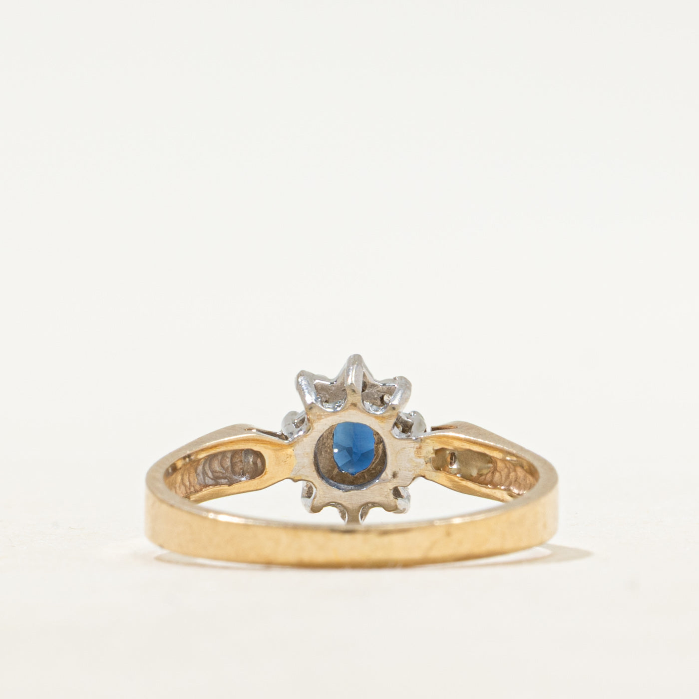 Oval Cut Sapphire & Diamond Petal Ring | SZ 5.75