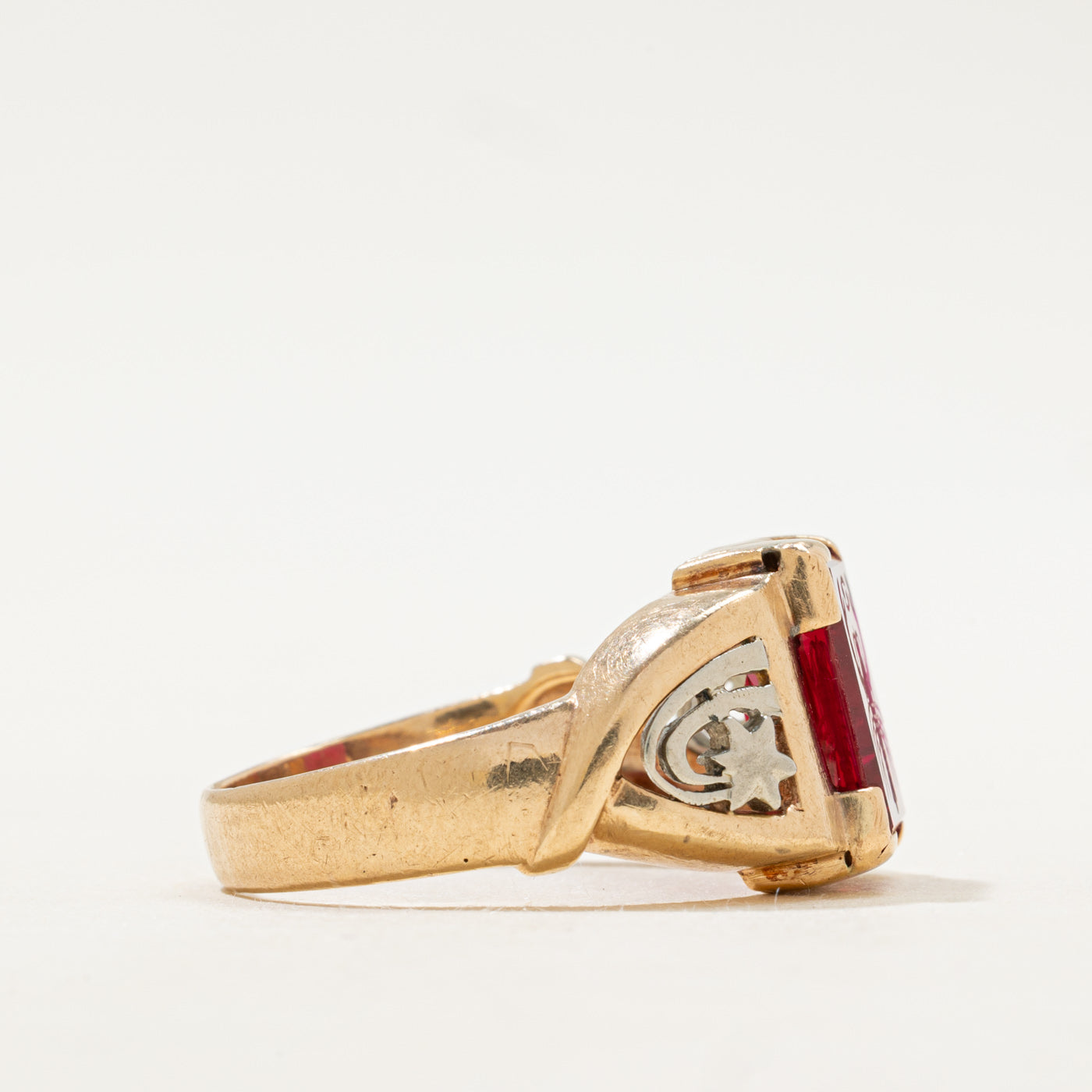Two Tone Synthetic Ruby Lobster Intaglio Ring | SZ 10.5