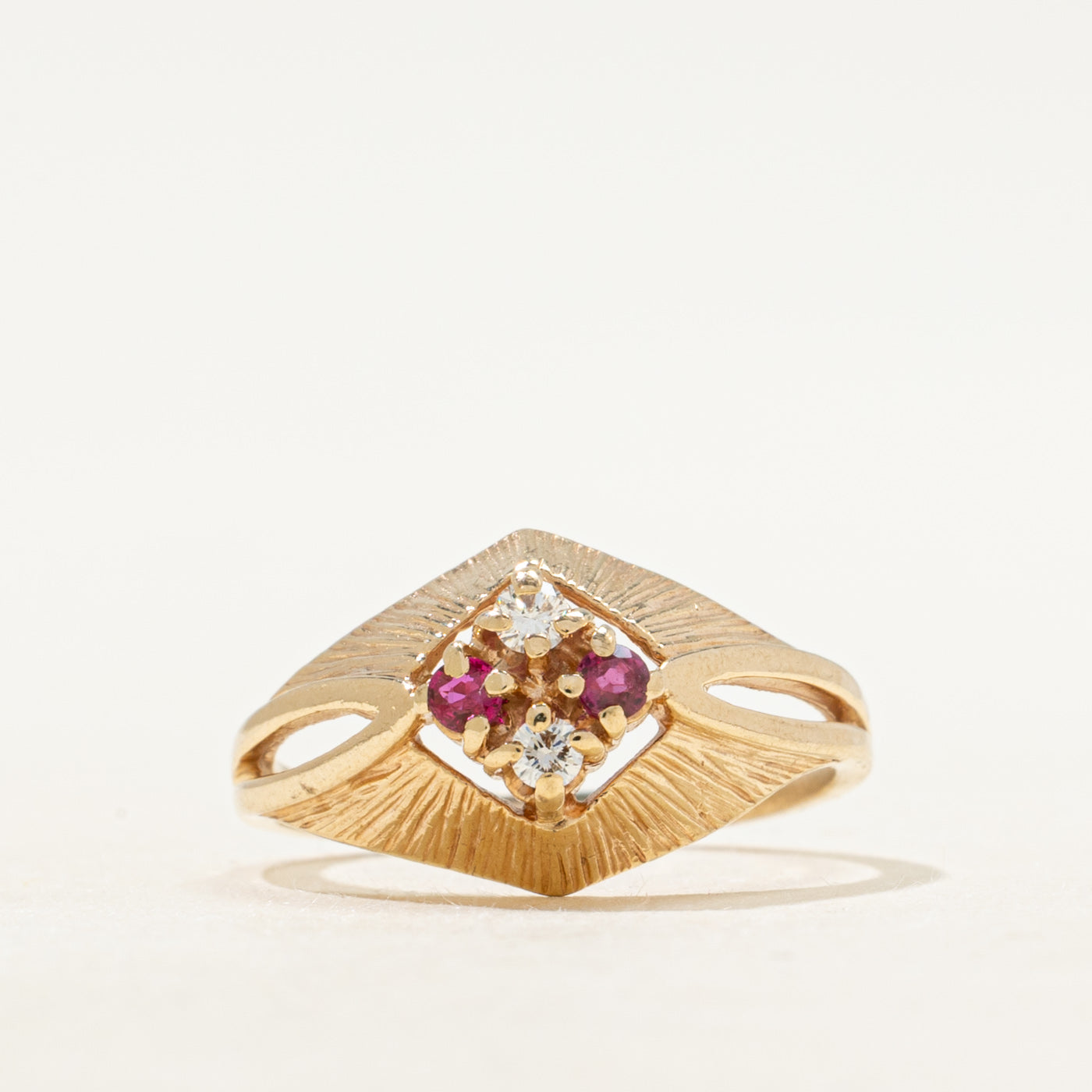 Four Stone Diamond & Ruby Textured Dome Ring | SZ 5