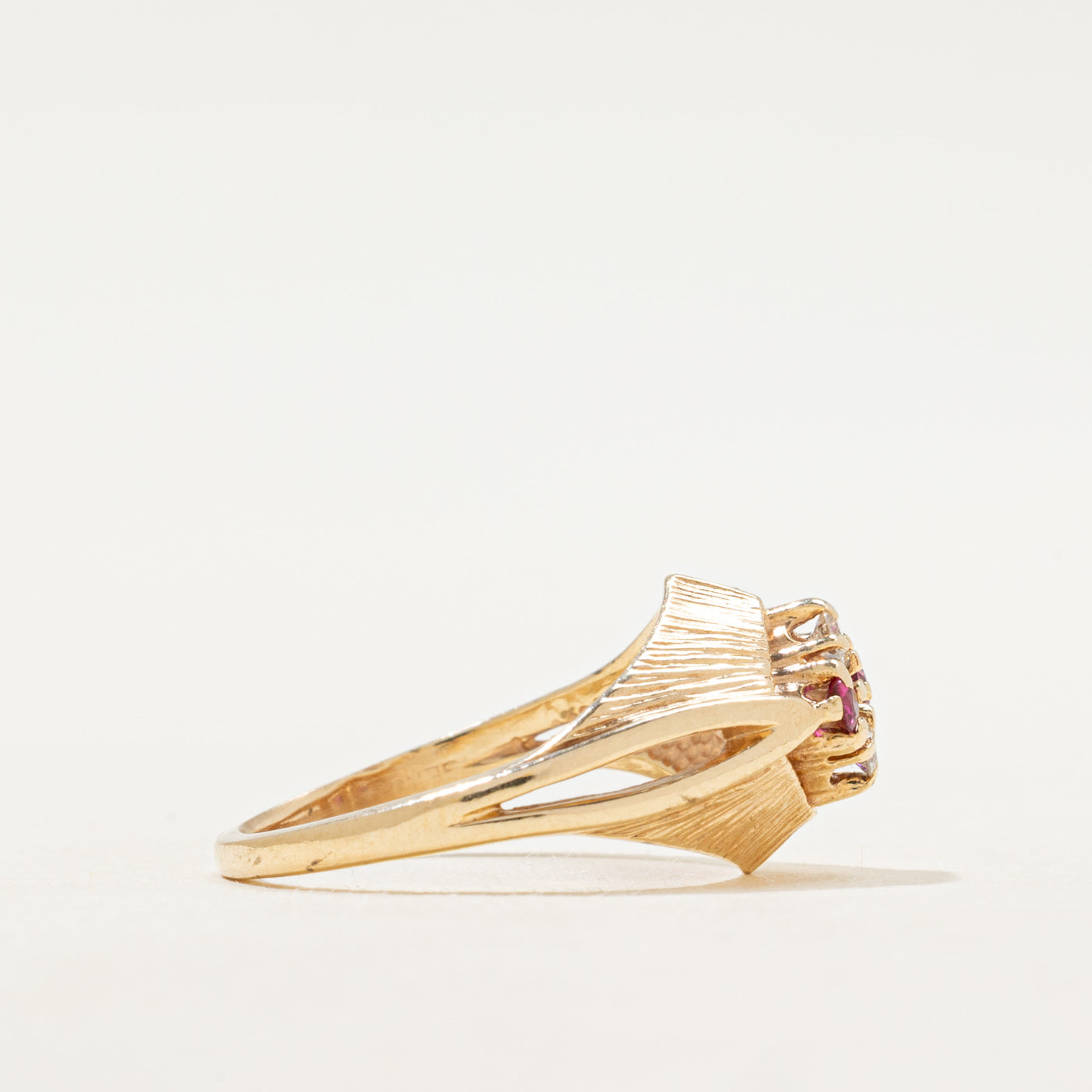 Four Stone Diamond & Ruby Textured Dome Ring | SZ 5