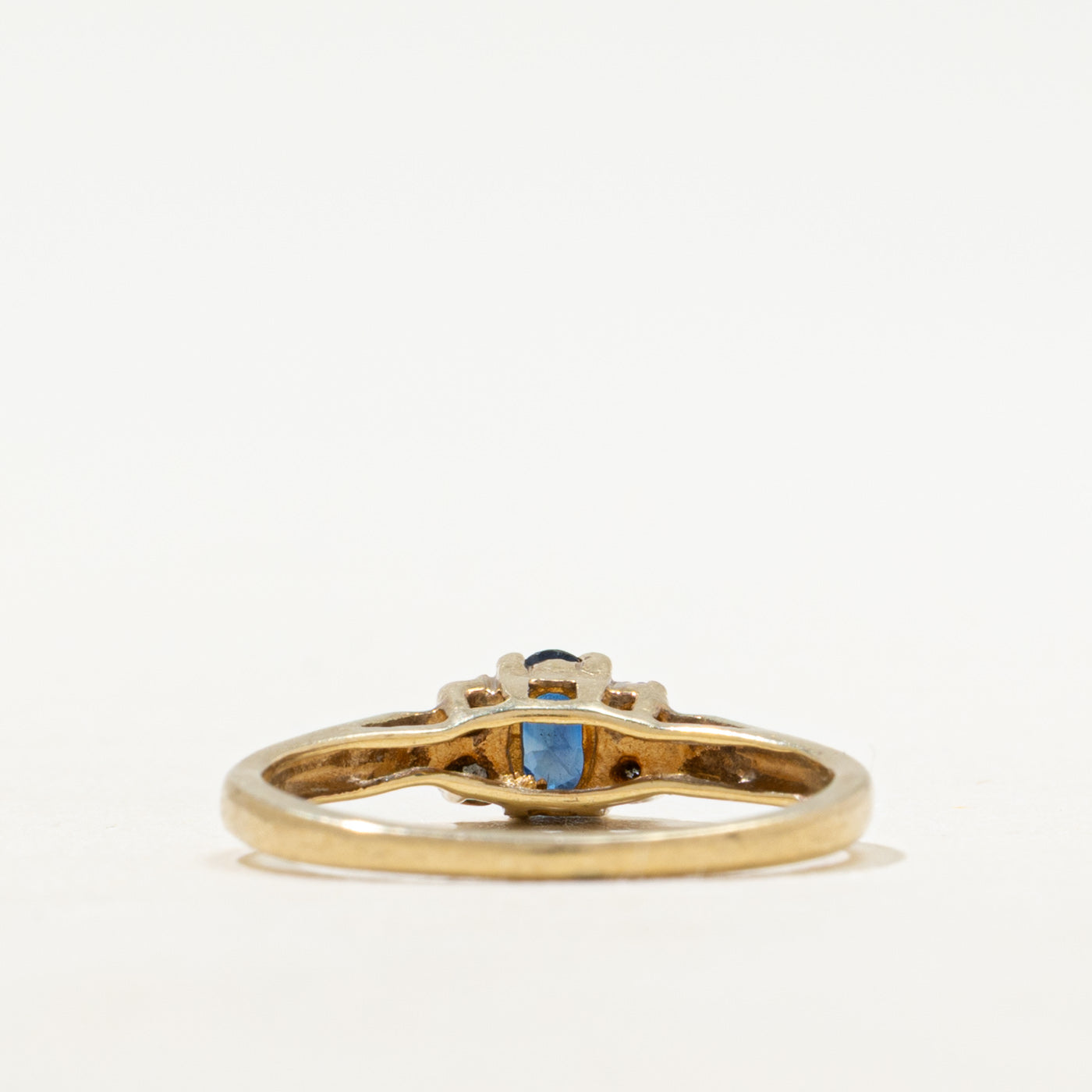 Oval Cut Sapphire & Diamond Accented Ring | SZ 5.25