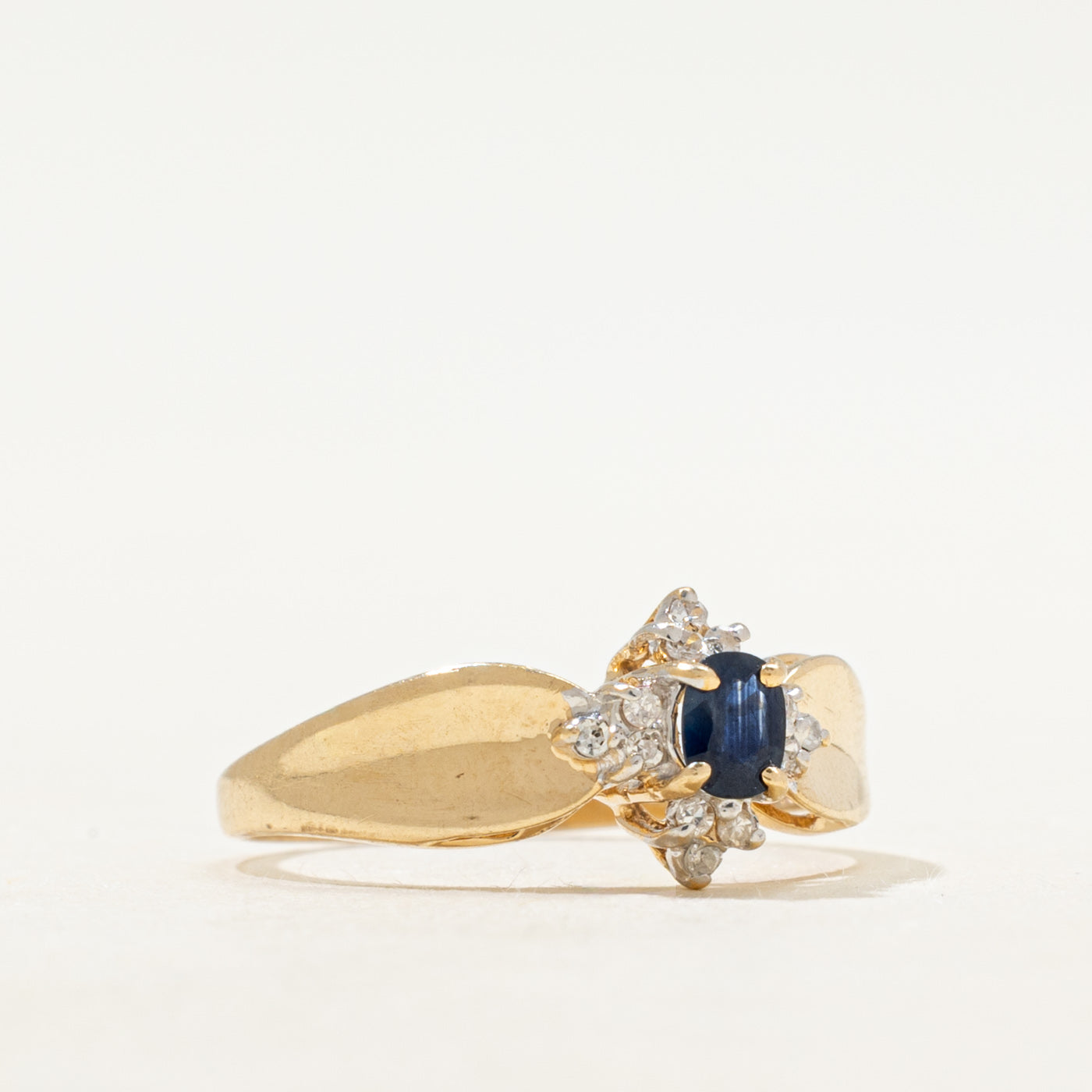 Sapphire & Diamond Reverse Tapered Ring | SZ 5.75