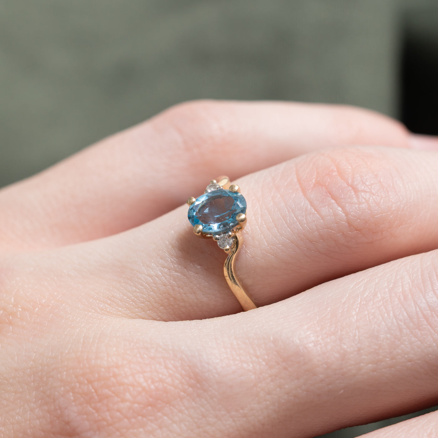 Oval Cut Topaz & Diamond Ring | 0.91ct, 0.03ctw | SZ 6.0 |