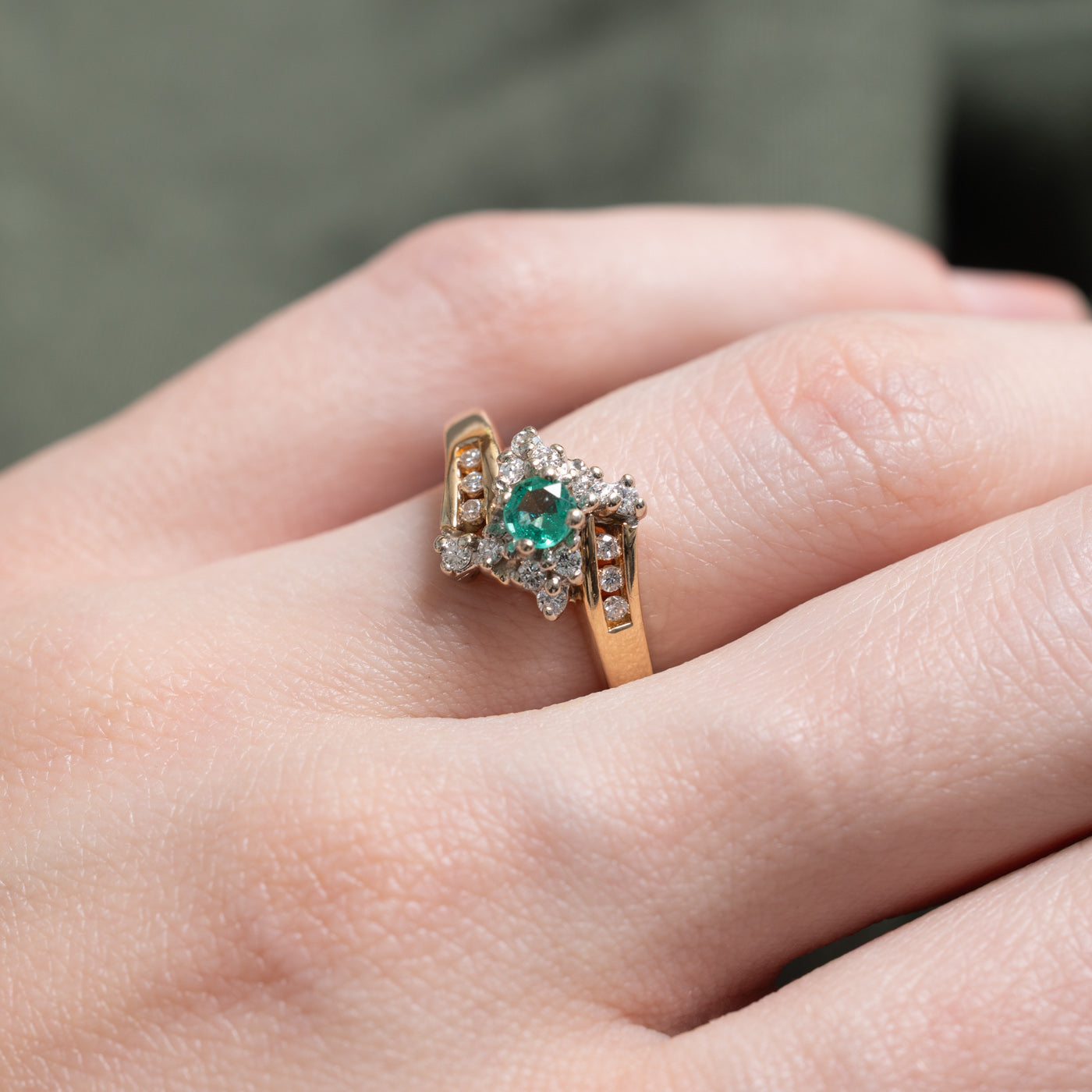 Emerald & Diamond Cluster Bypass Ring | 0.14ct, 0.21ctw | SZ 5.75 |