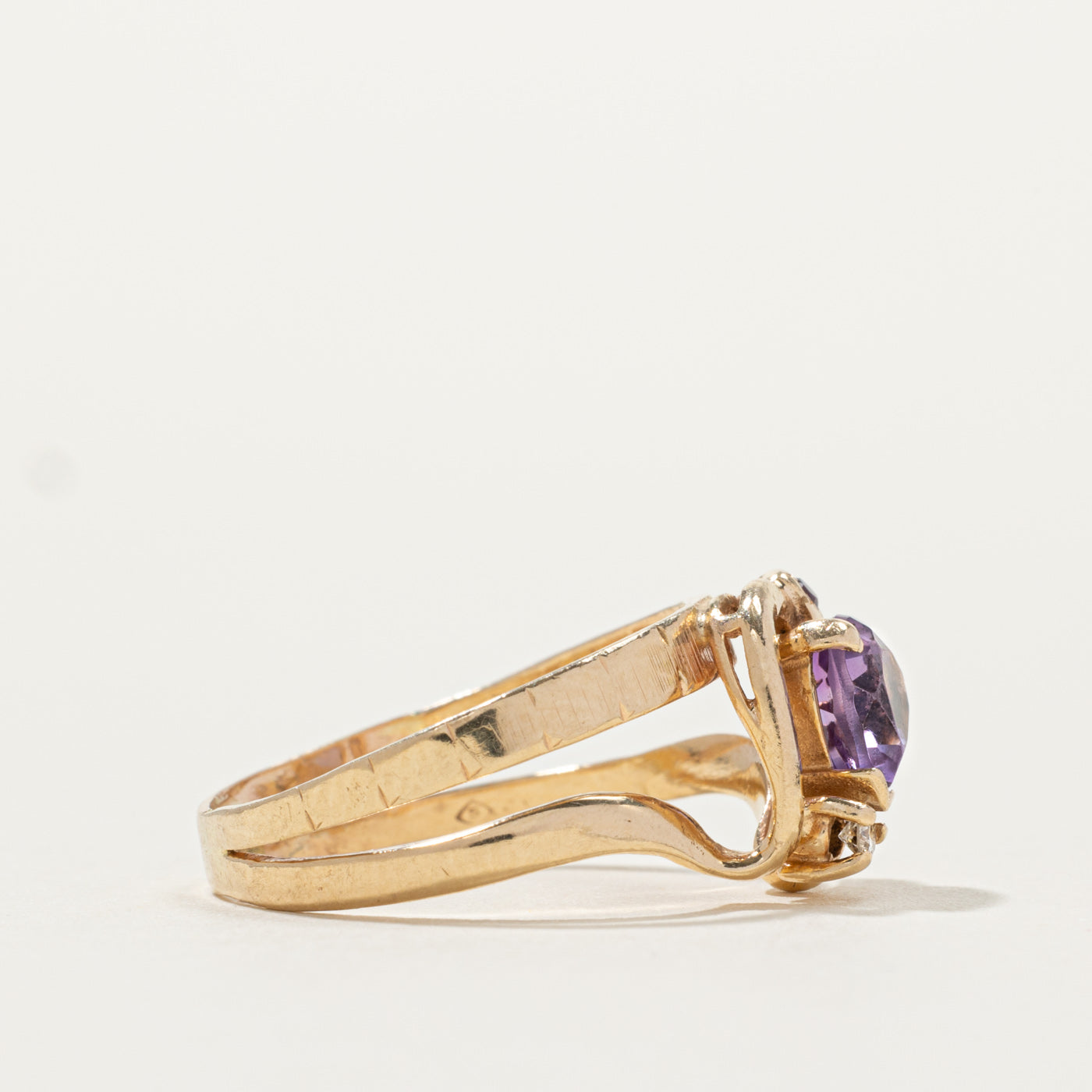 Heat Cut Amethyst Accented Abstract Ring | SZ 7