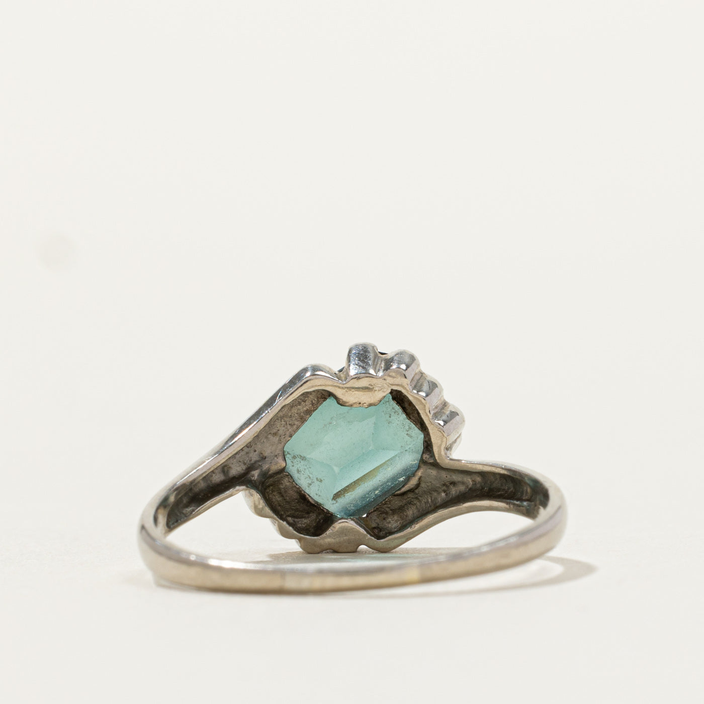 10k Solitaire Glass Bypass Ring | SZ 7