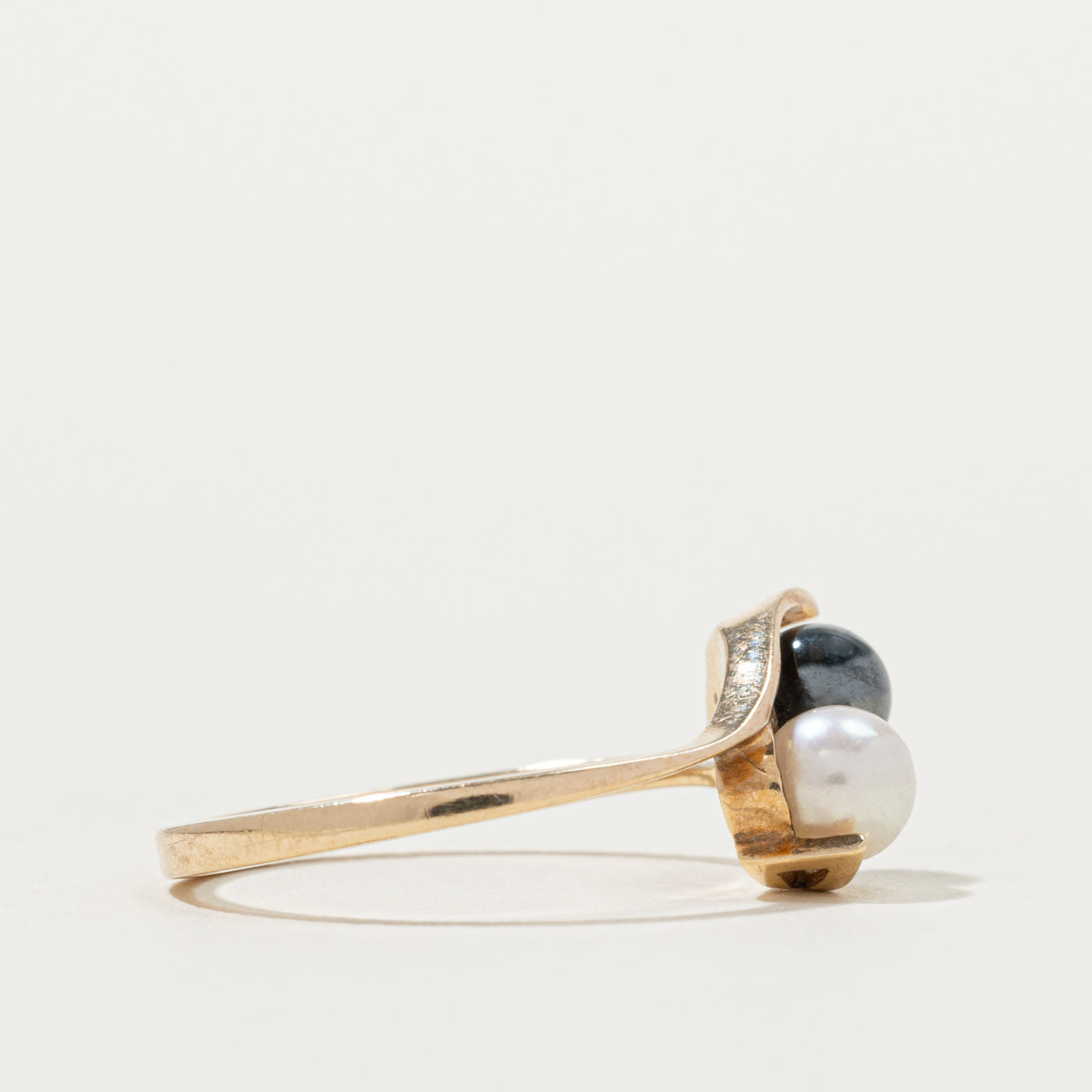 Two Stone Hematite & Pearl Bypass Ring | SZ 6