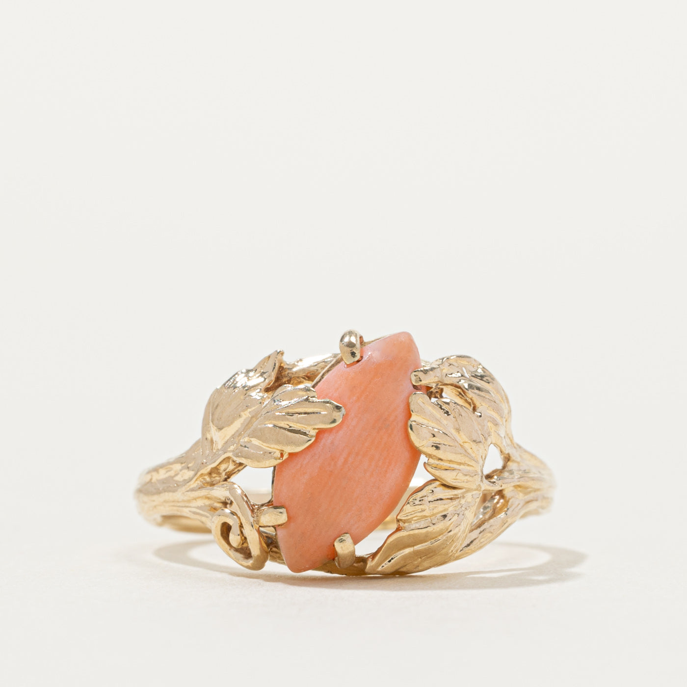10k Coral Floral Leaf Engraved Ring | SZ 6