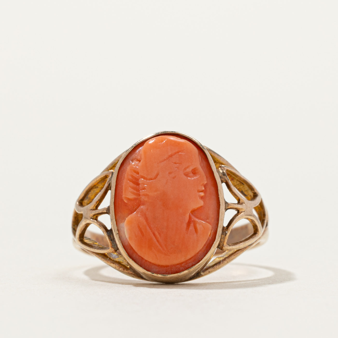 Bezel Set Coral Cameo Ring | SZ 3.75