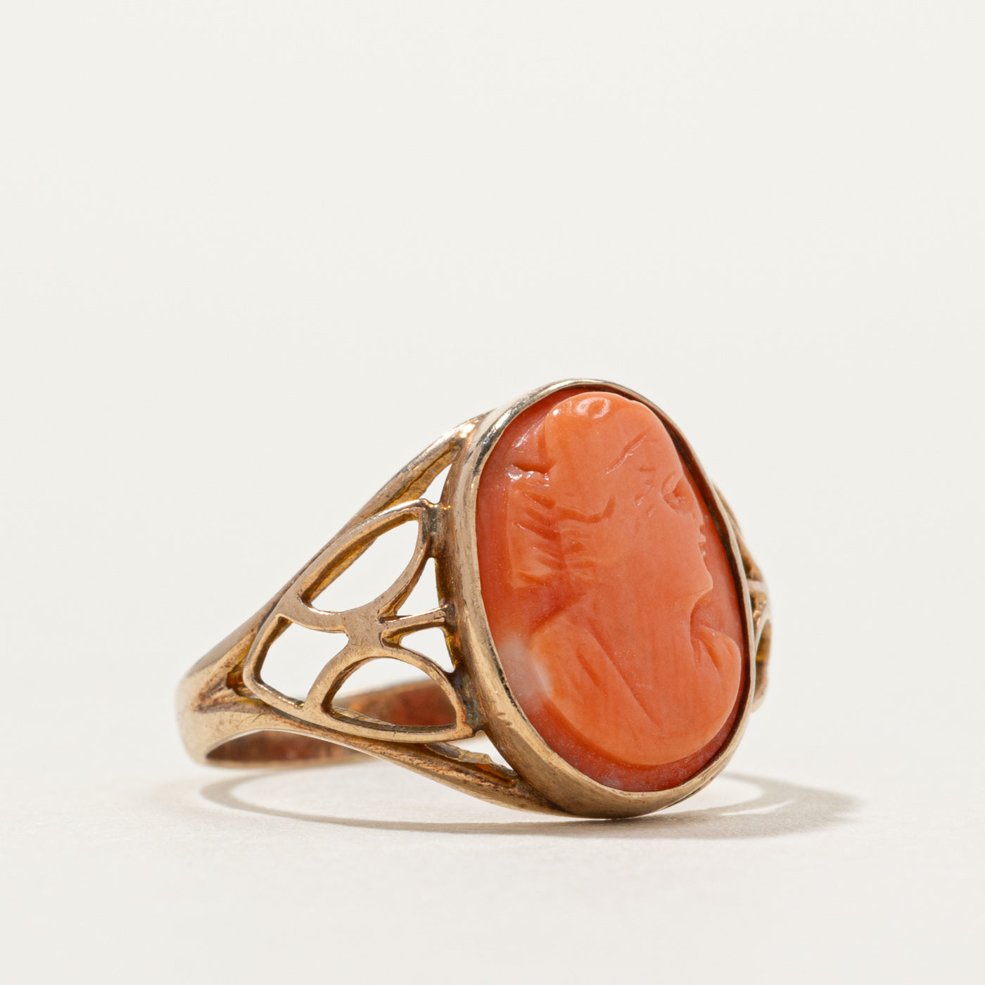 Bezel Set Coral Cameo Ring | SZ 3.75